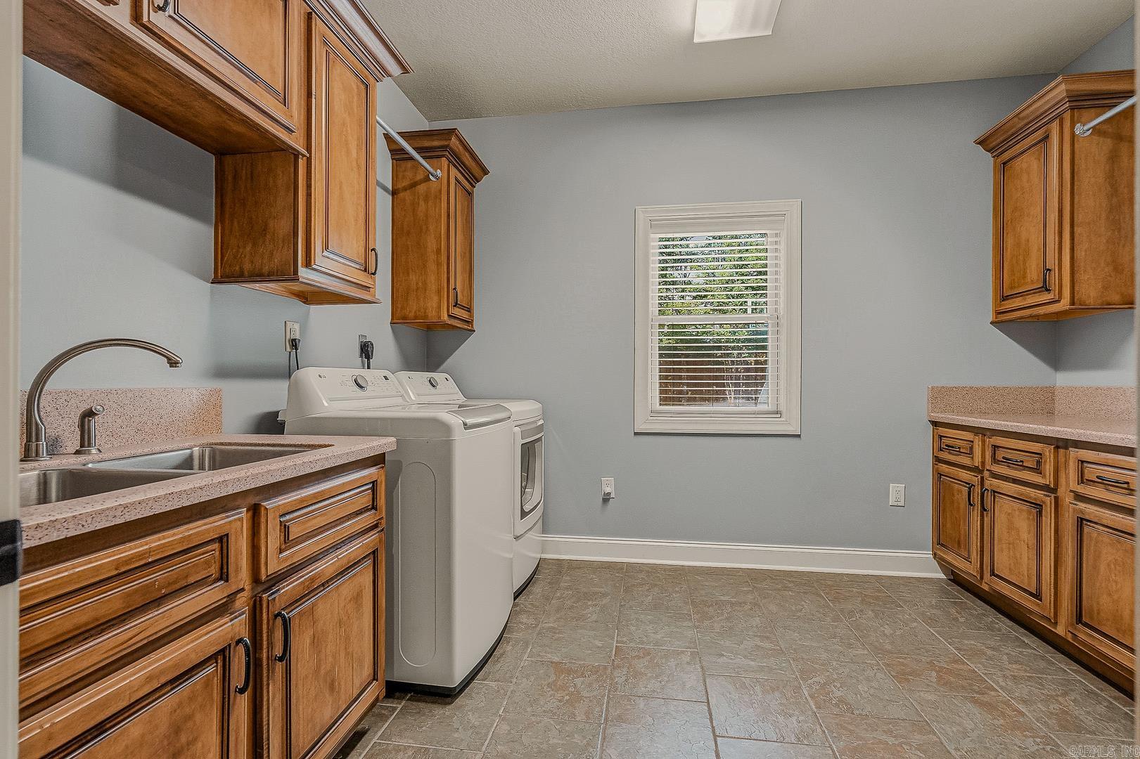 2321 Grand Oaks  Jonesboro, AR
