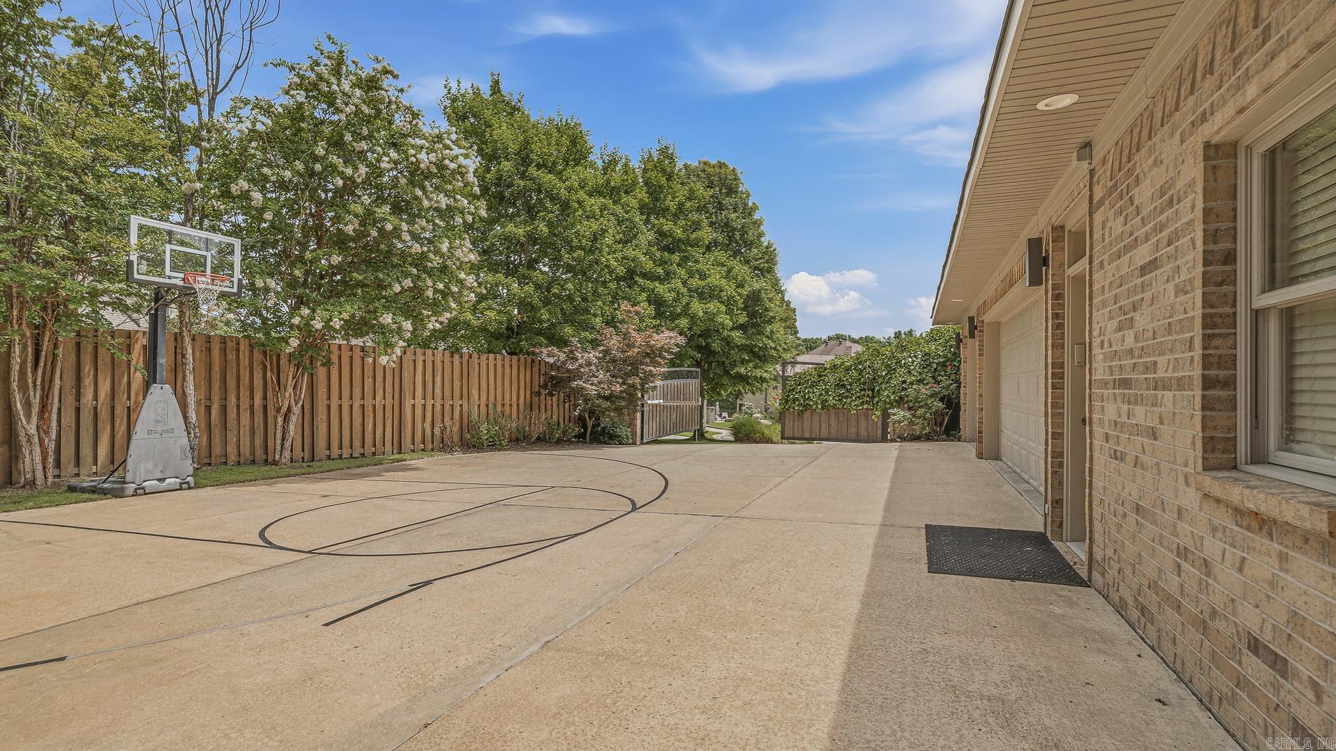 2321 Grand Oaks  Jonesboro, AR