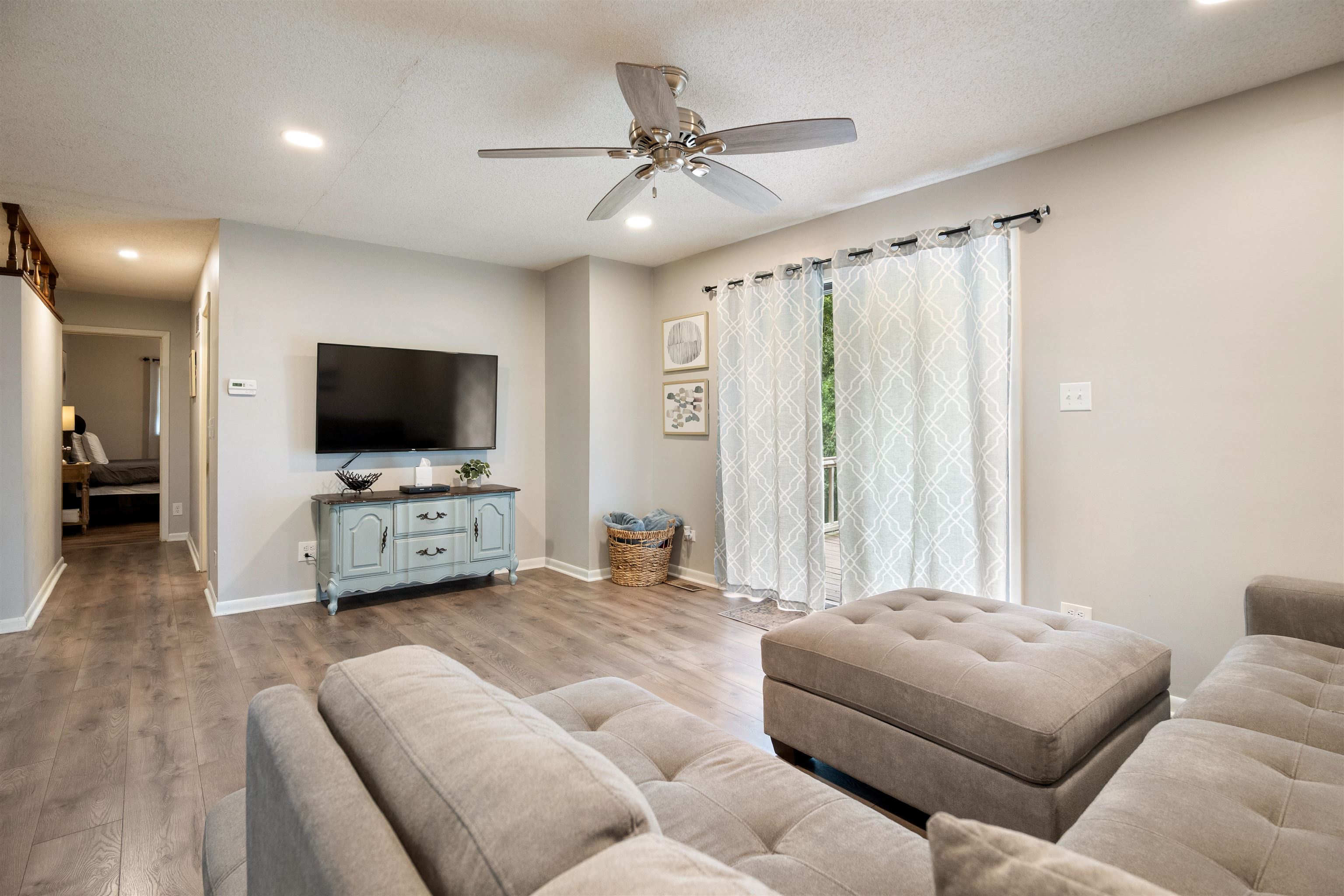 1 Boanna  Cherokee Village, AR