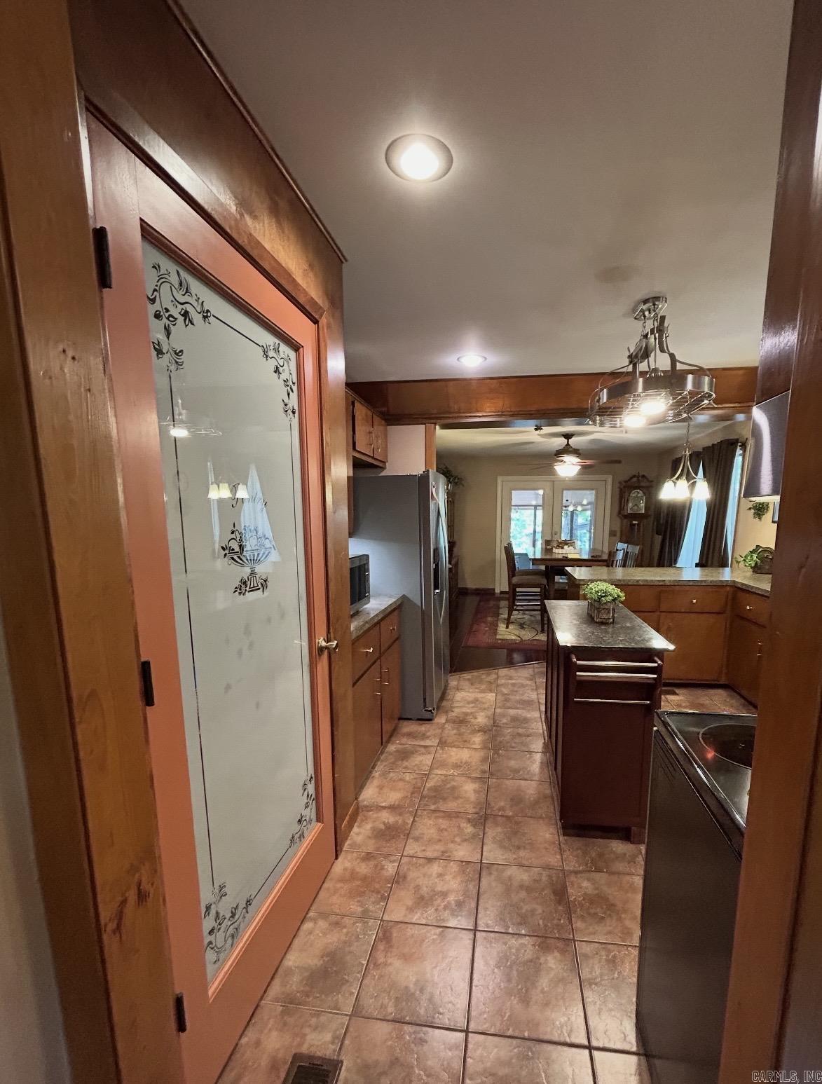 89 HERITAGE  Greers Ferry, AR