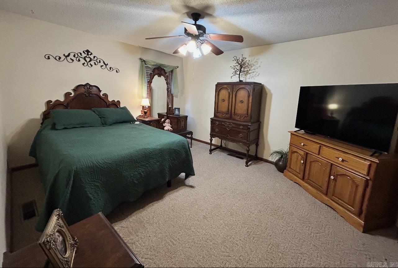89 HERITAGE  Greers Ferry, AR