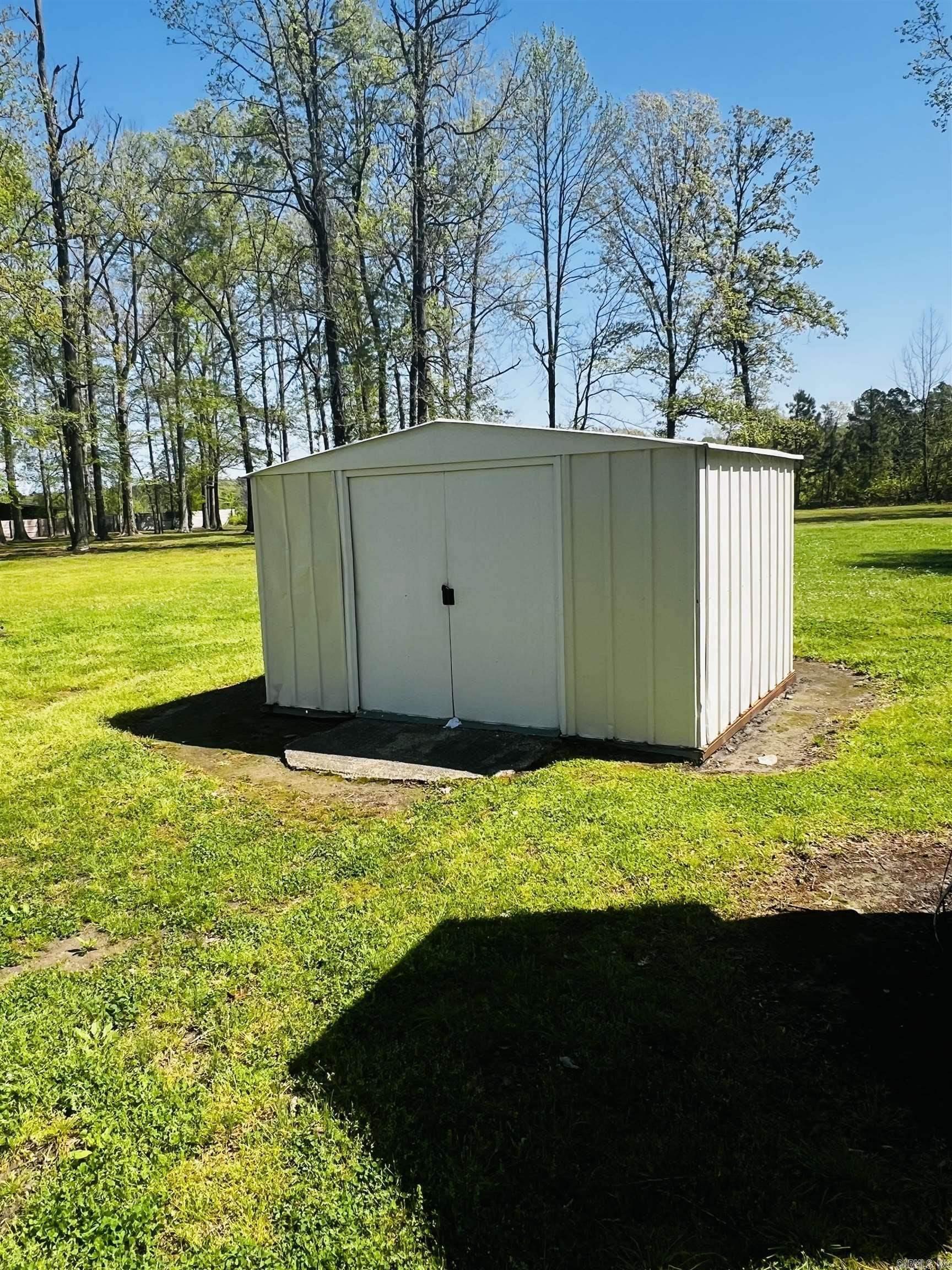 8227 SULPHUR SPRINGS  Pine Bluff, AR