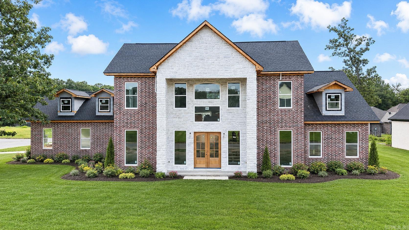 125  Carriage Court  White Hall, AR