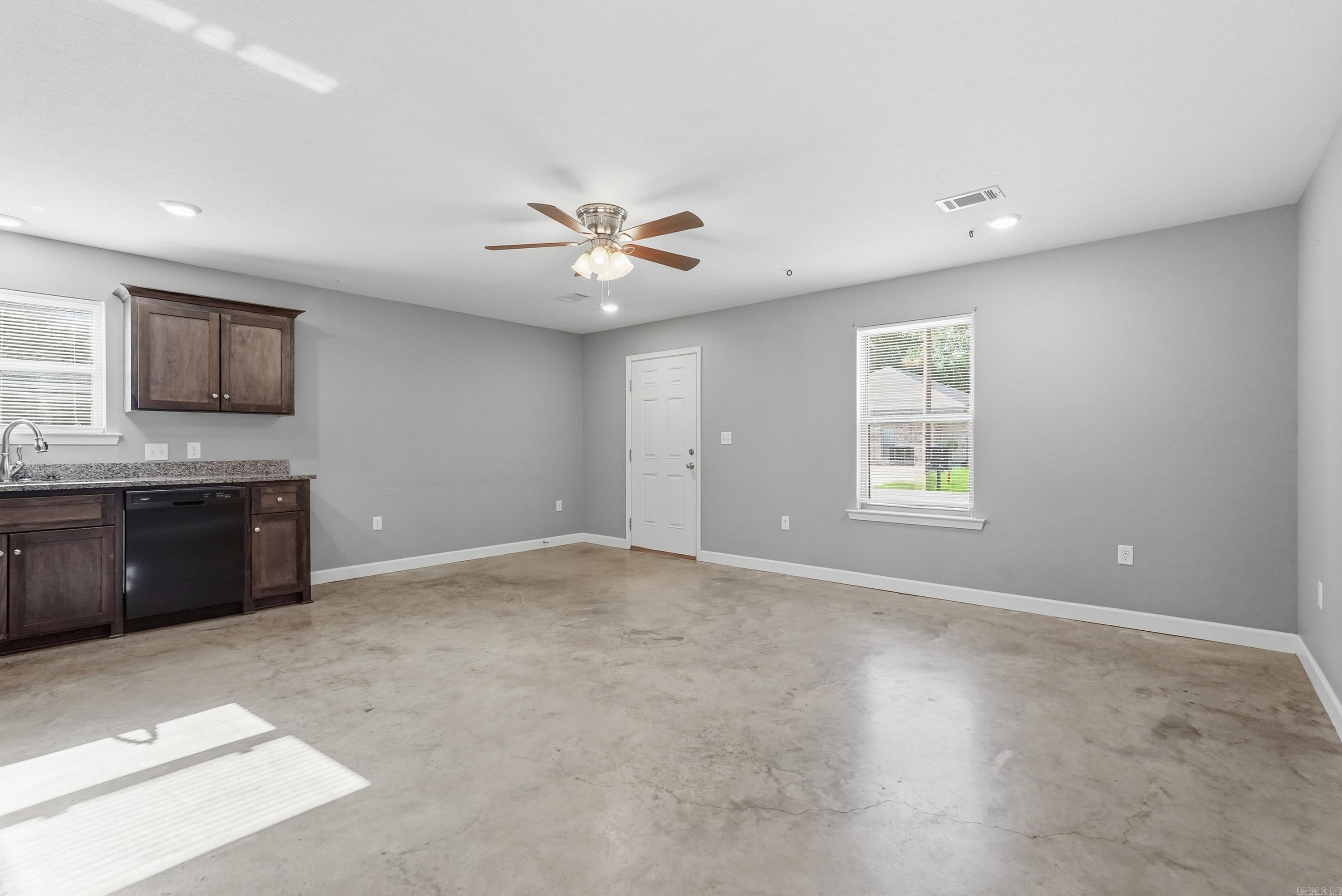 16, 18, 20 Mary Rose  Greenbrier, AR
