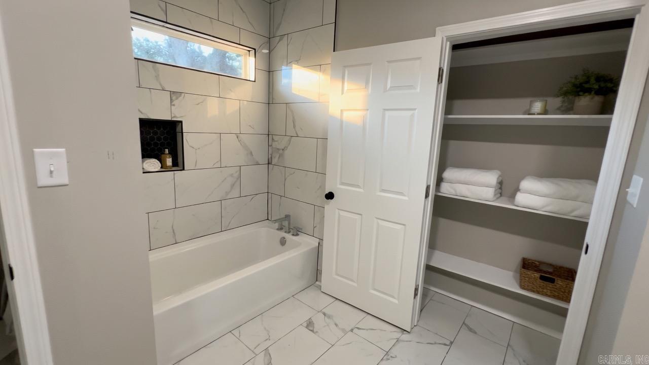 410,404,406,408 Charteroak  Hot Springs, AR