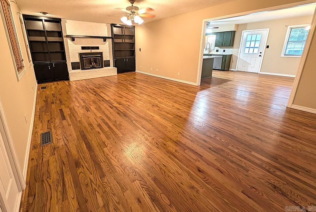 208 MC 6087  Yellville, AR