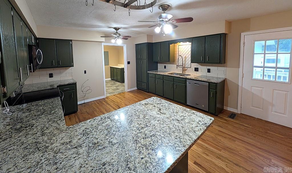 208 MC 6087  Yellville, AR