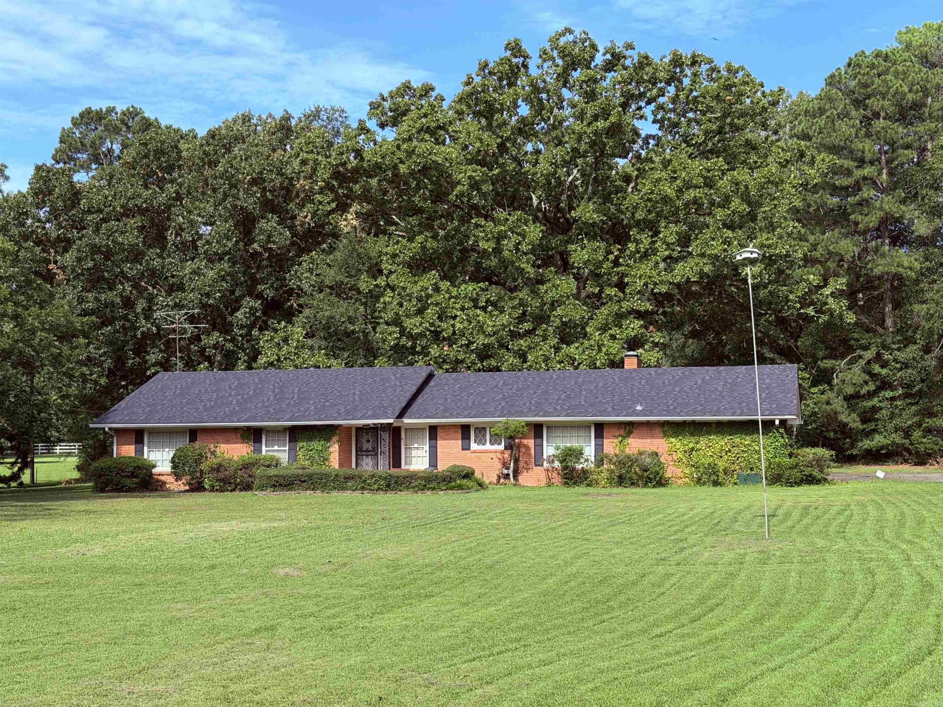 5500 Lakeshore  Pine Bluff, AR