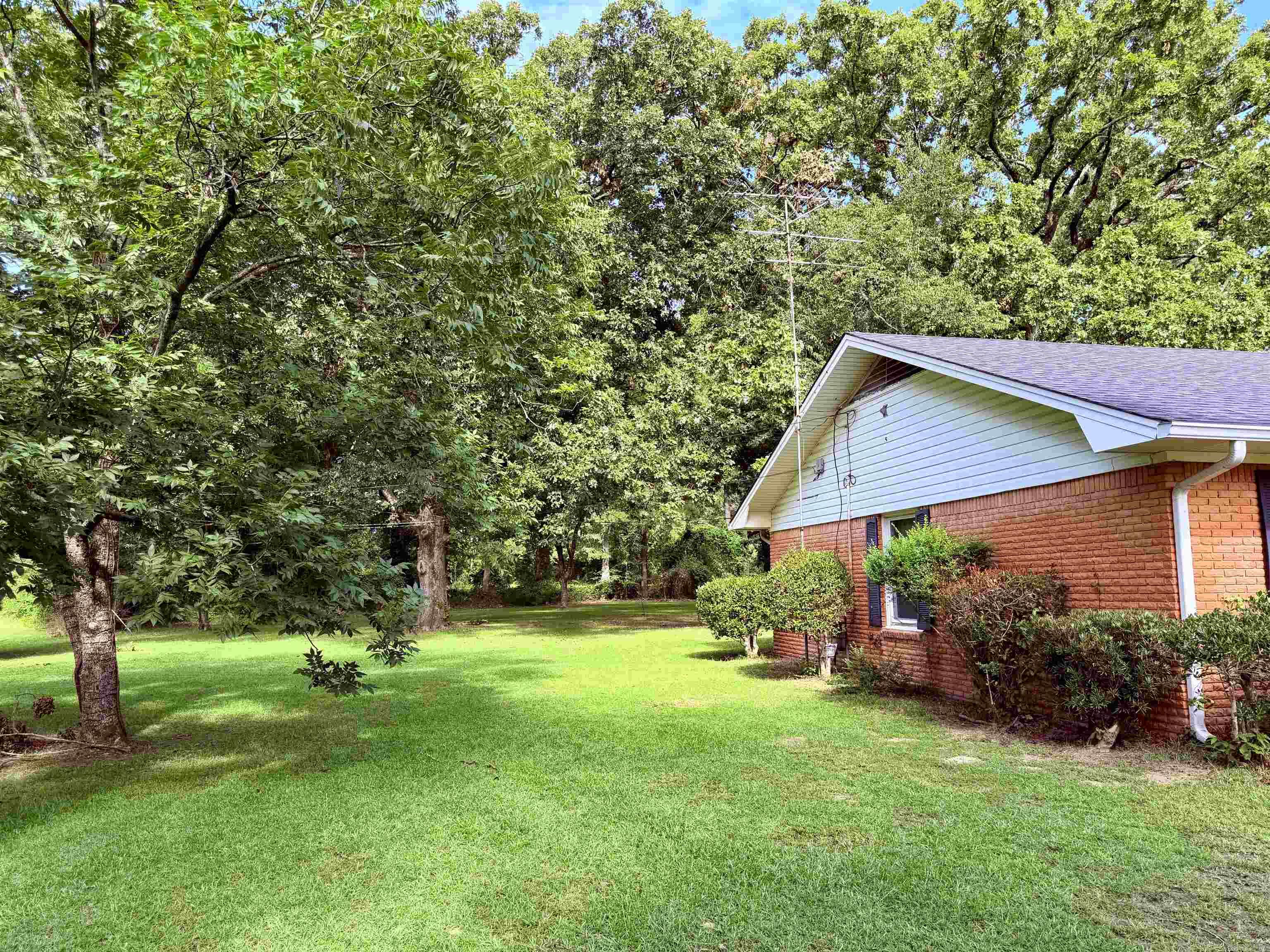 5500 Lakeshore  Pine Bluff, AR