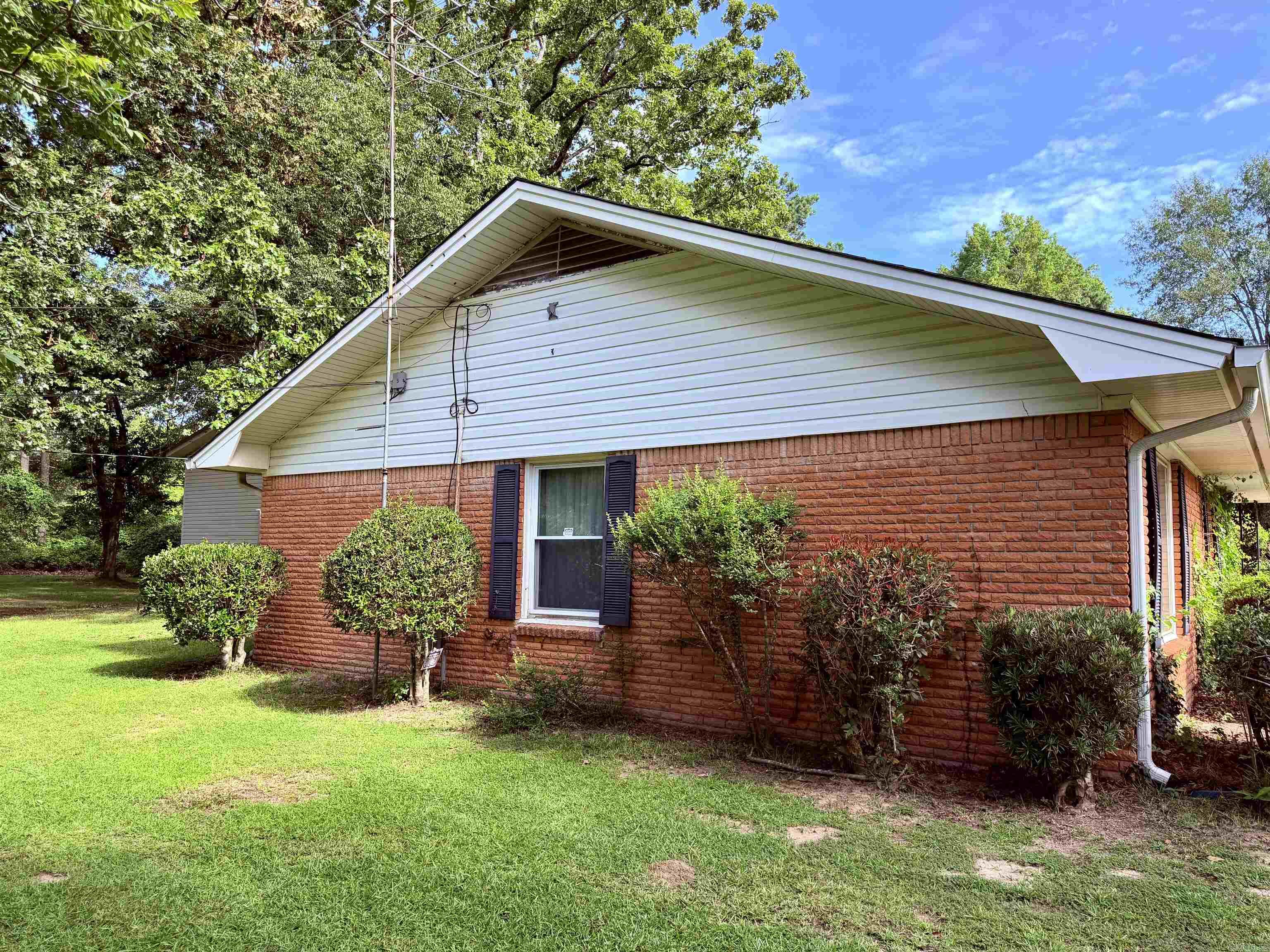 5500 Lakeshore  Pine Bluff, AR