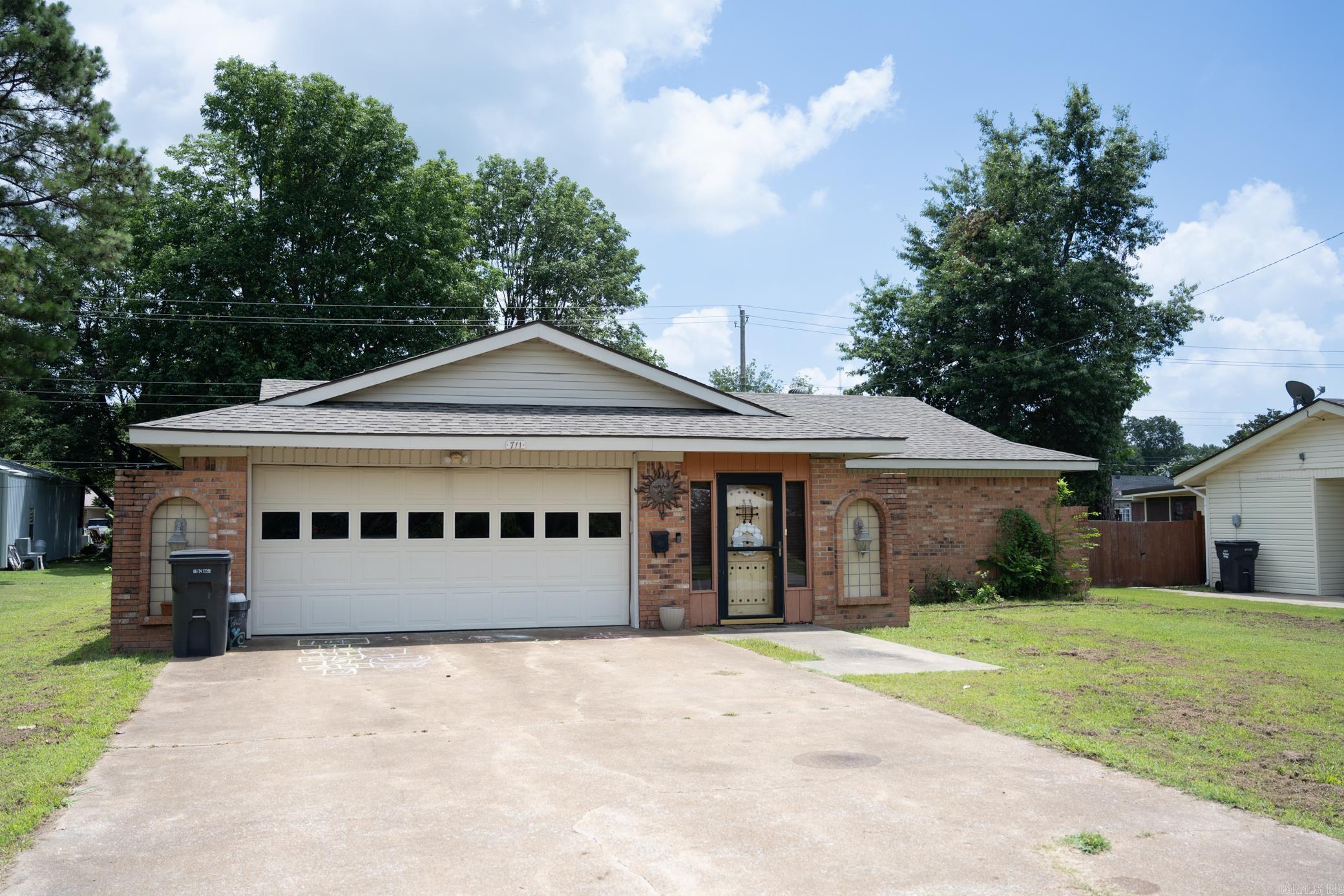 711 SE 7th  Walnut Ridge, AR