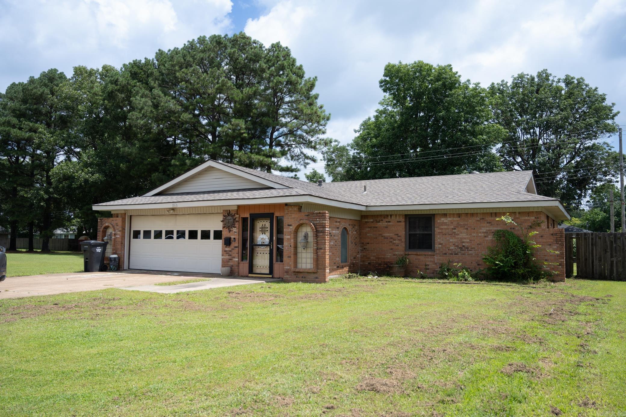 711 SE 7th  Walnut Ridge, AR