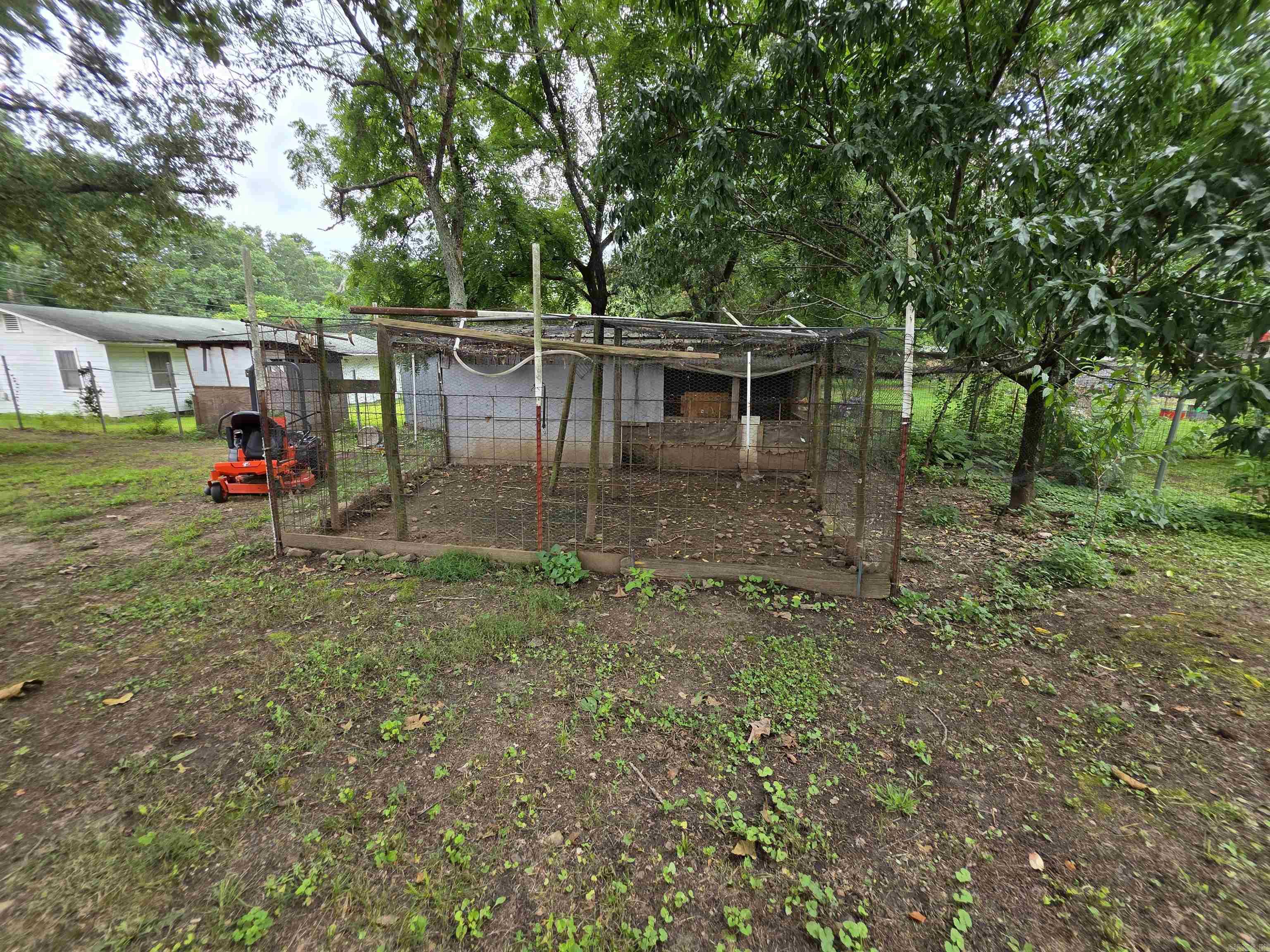 2005 Andrys Ave  Mena, AR