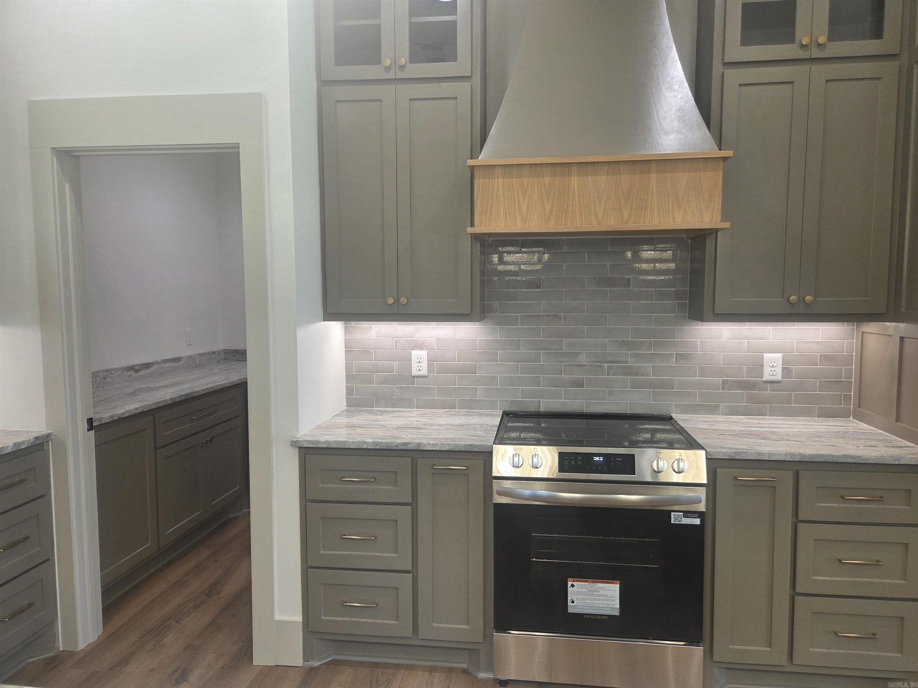 1800 Seattle Slew Searcy, AR 72143