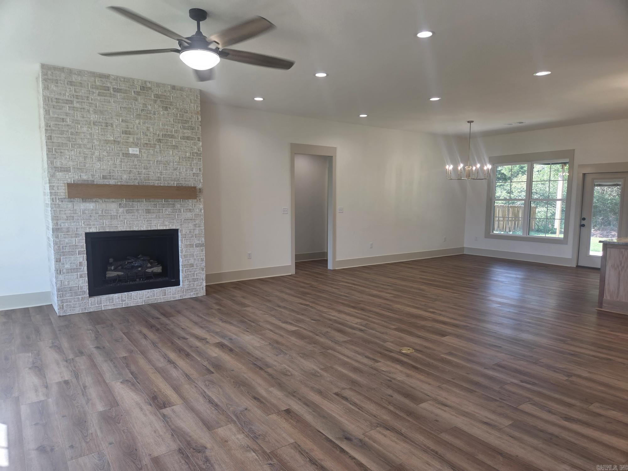 1800 Seattle Slew Searcy, AR 72143