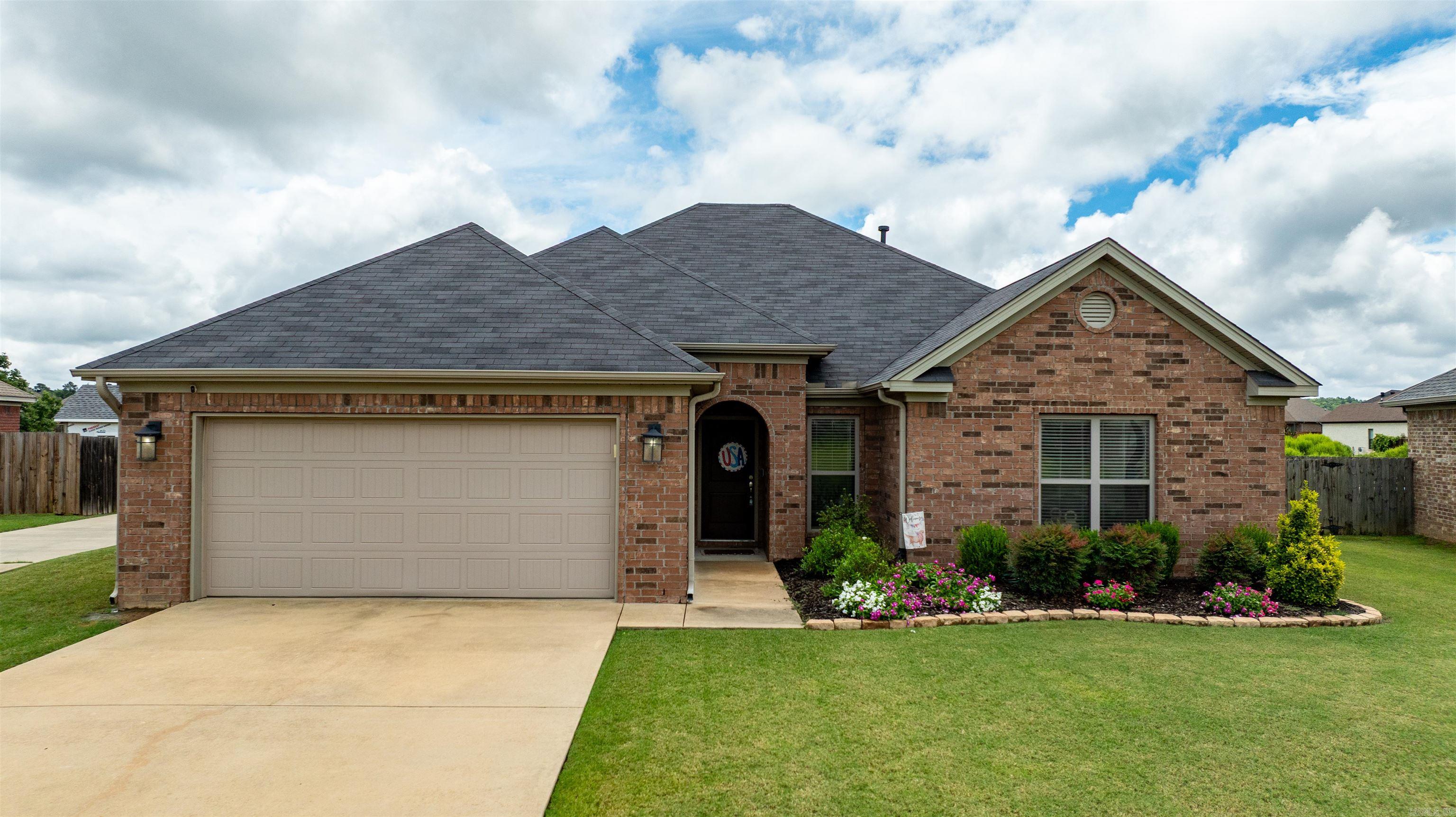 105 Chambery  Maumelle, AR