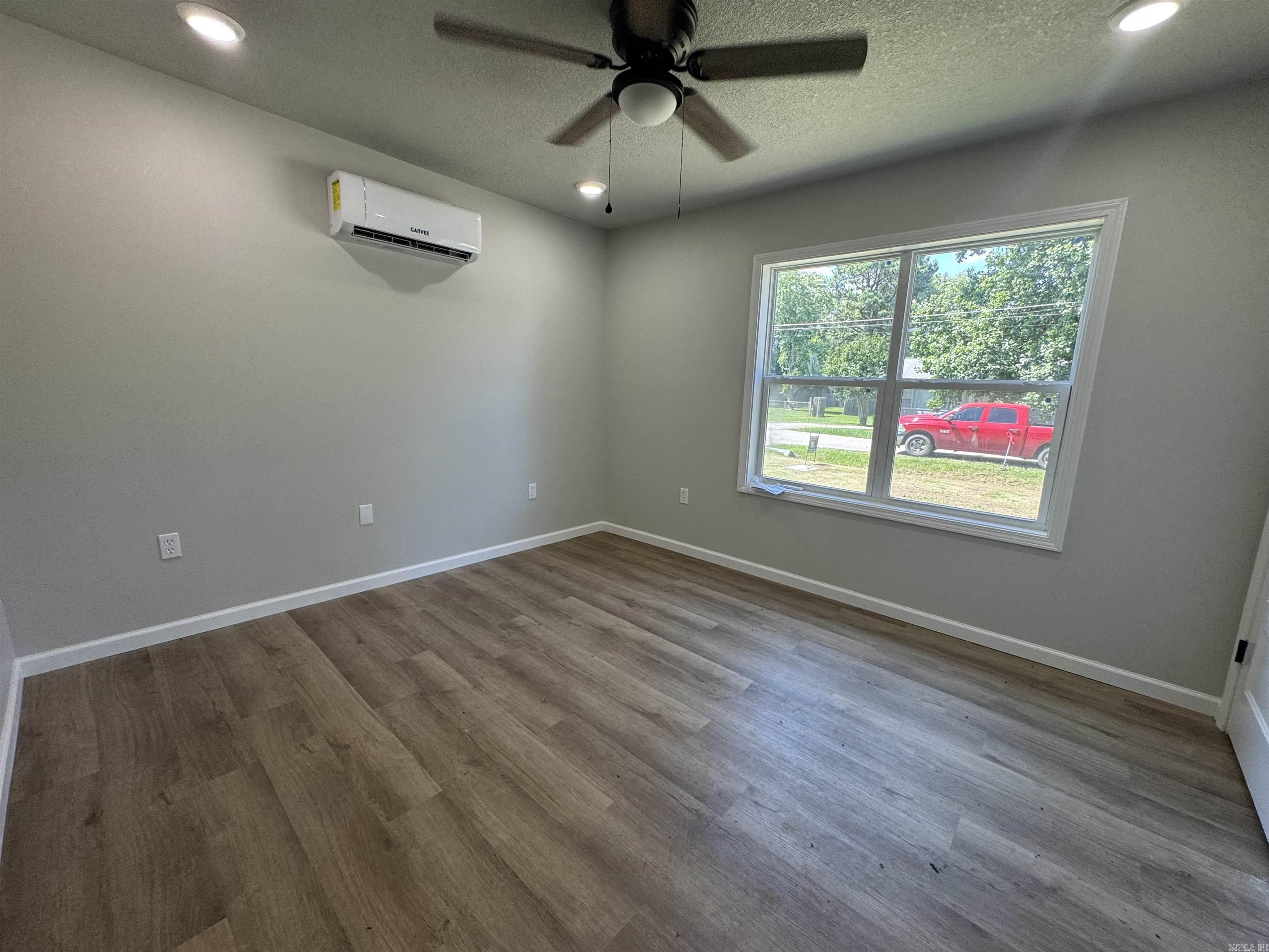 704 W Davis  Piggott, AR