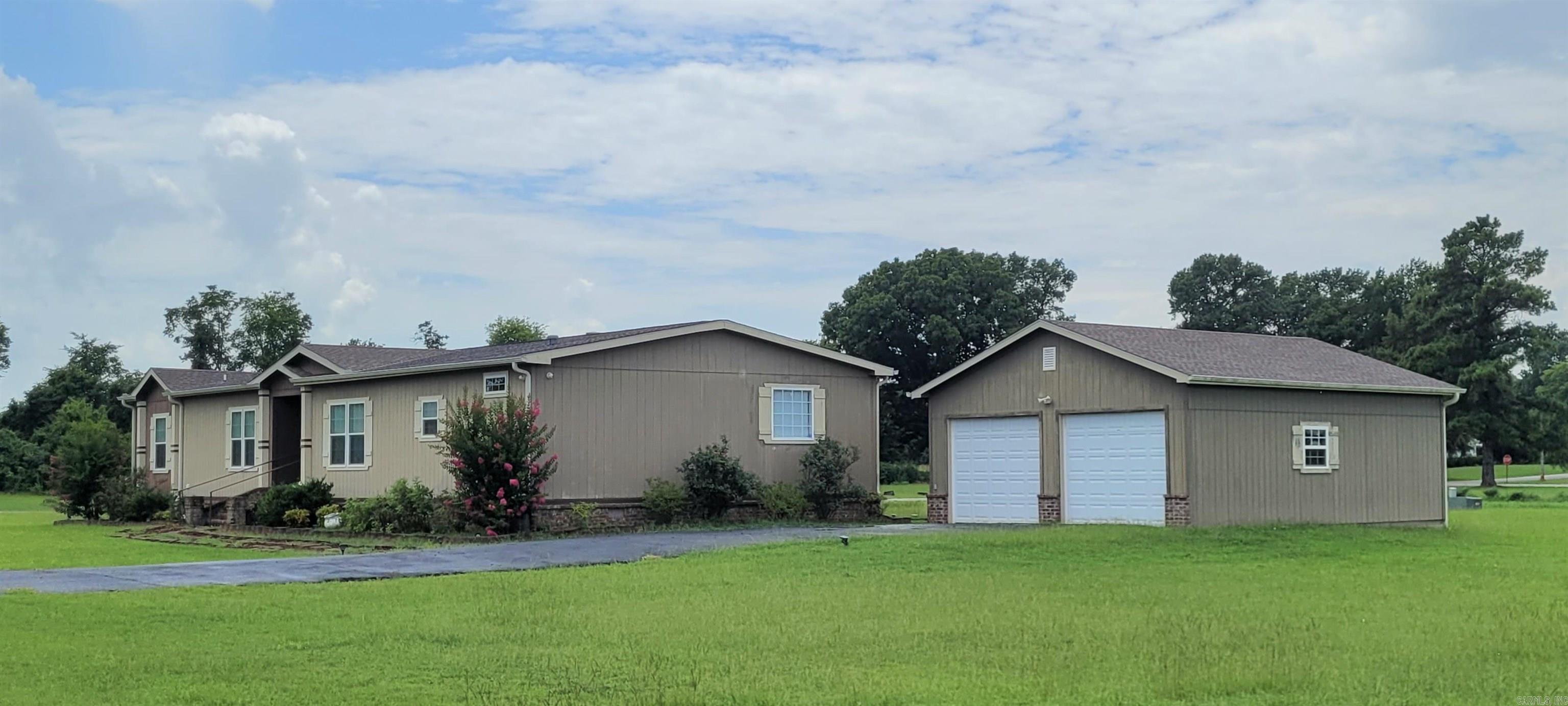 1927 N Twelfth  Augusta, AR