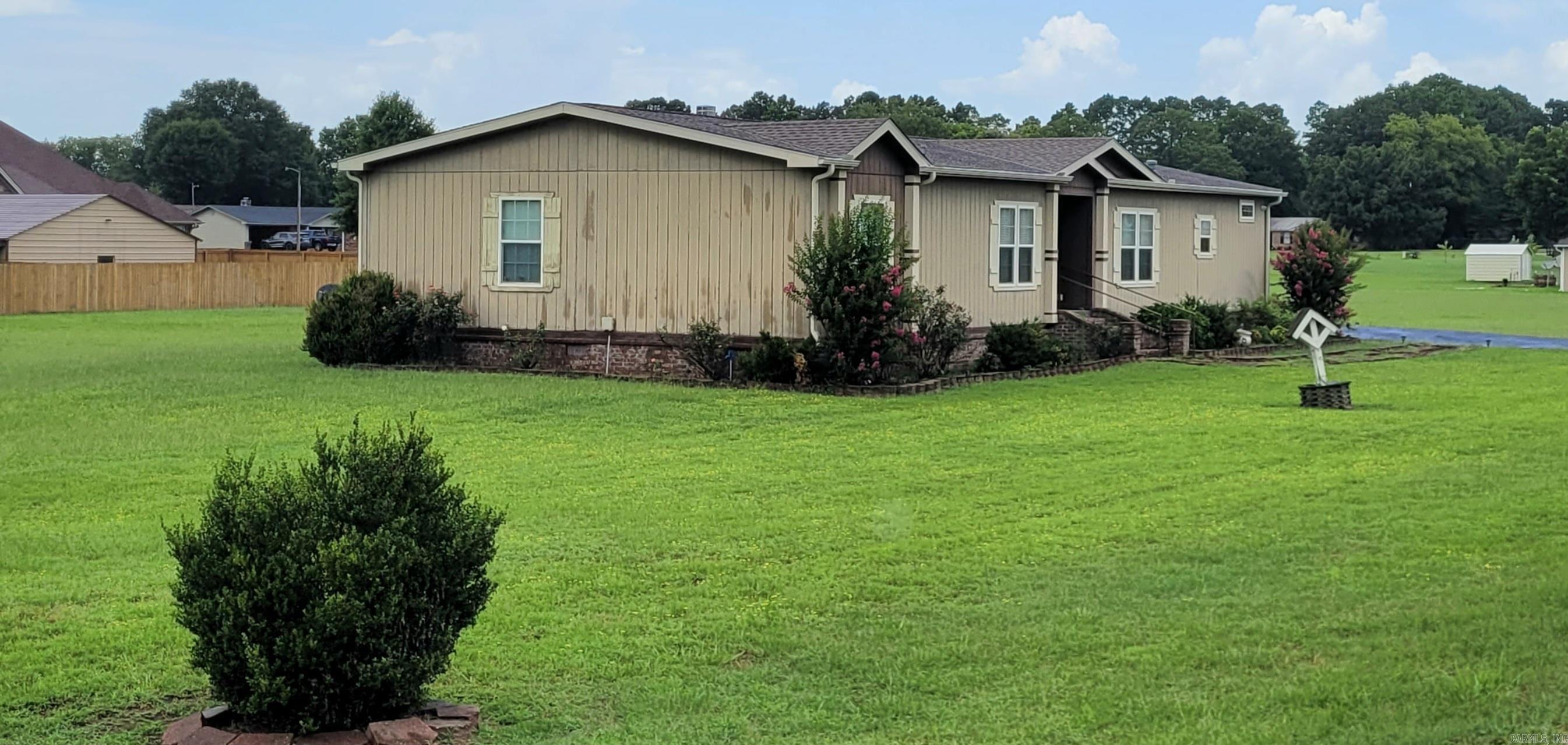 1927 N Twelfth  Augusta, AR