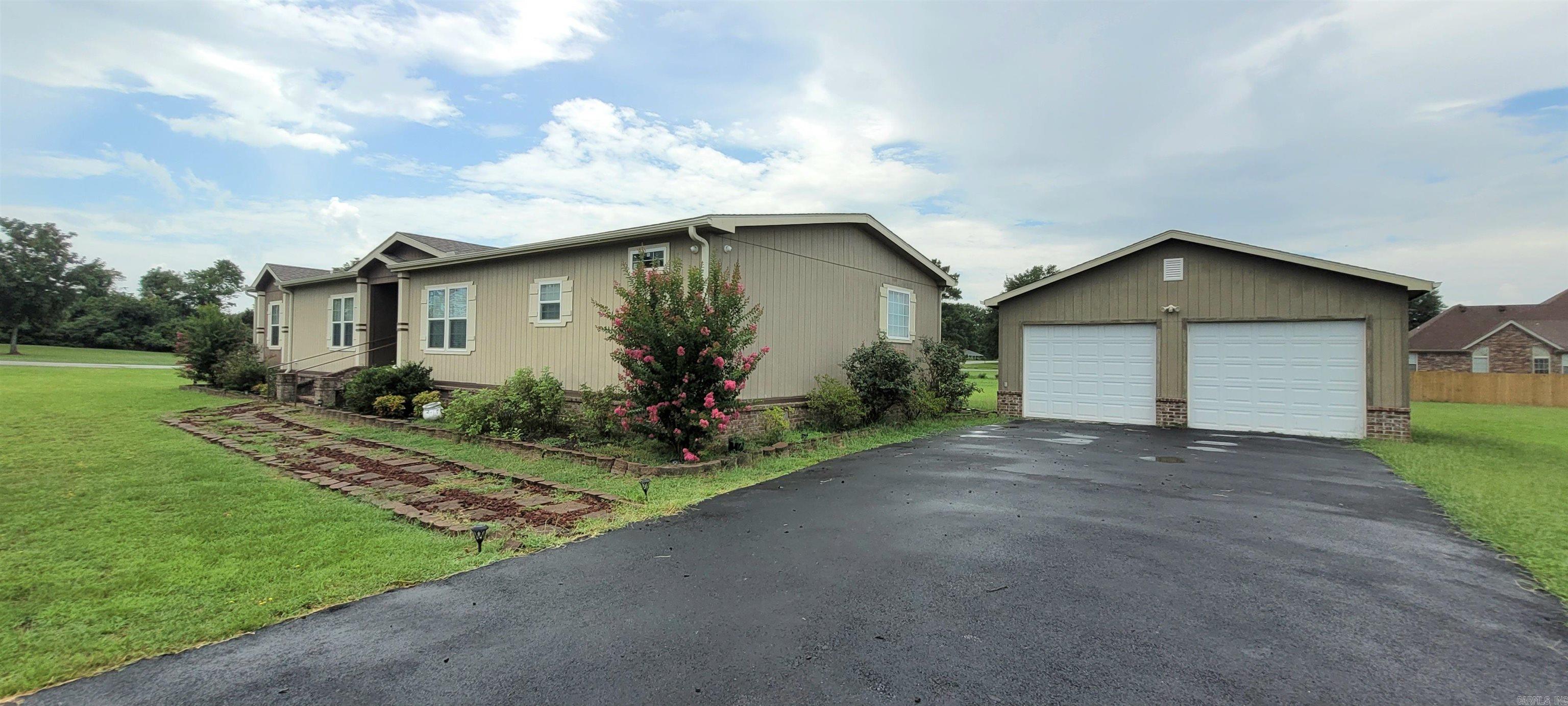 1927 N Twelfth  Augusta, AR