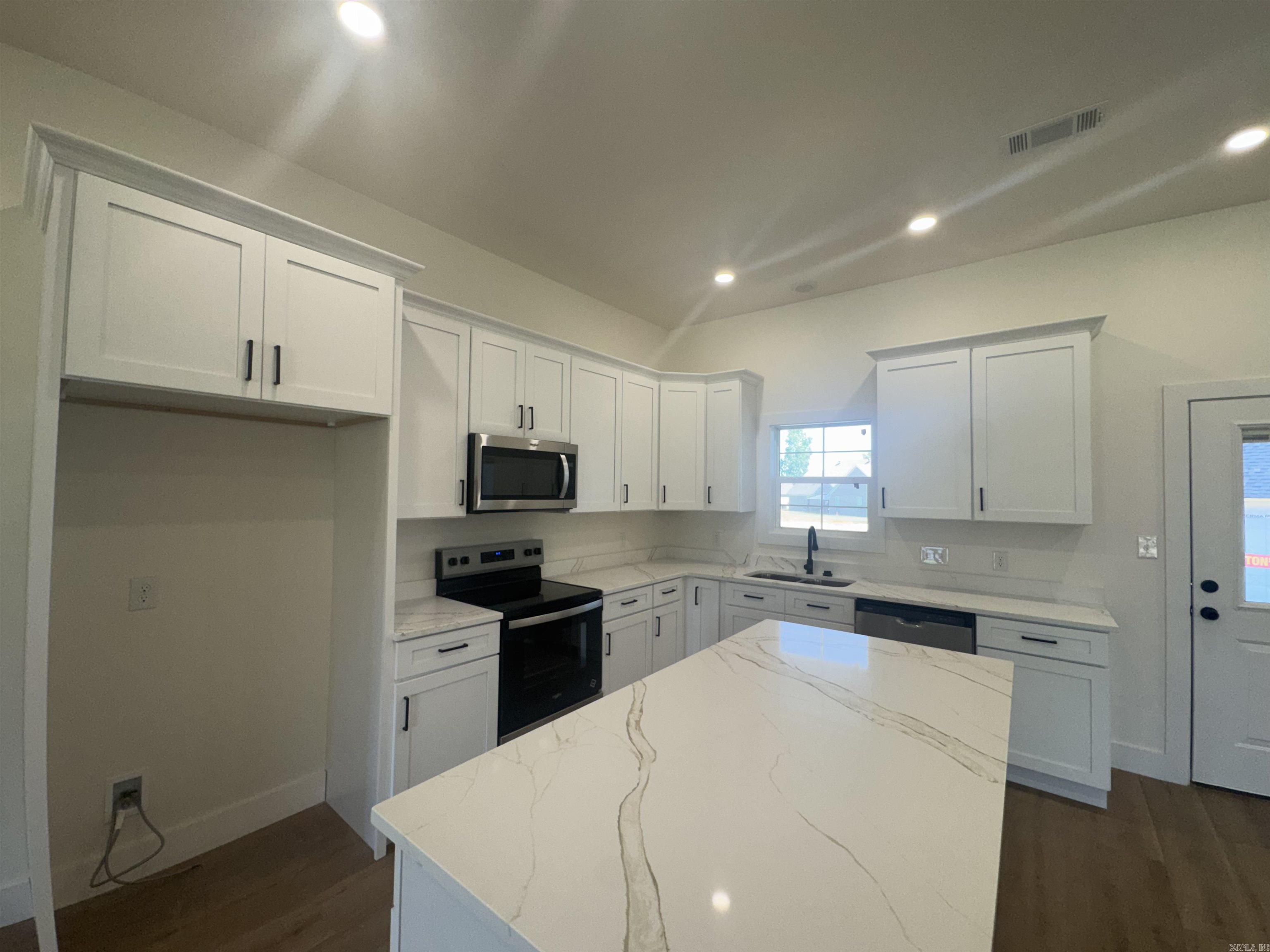 3007 Lynn Dr  Paragould, AR
