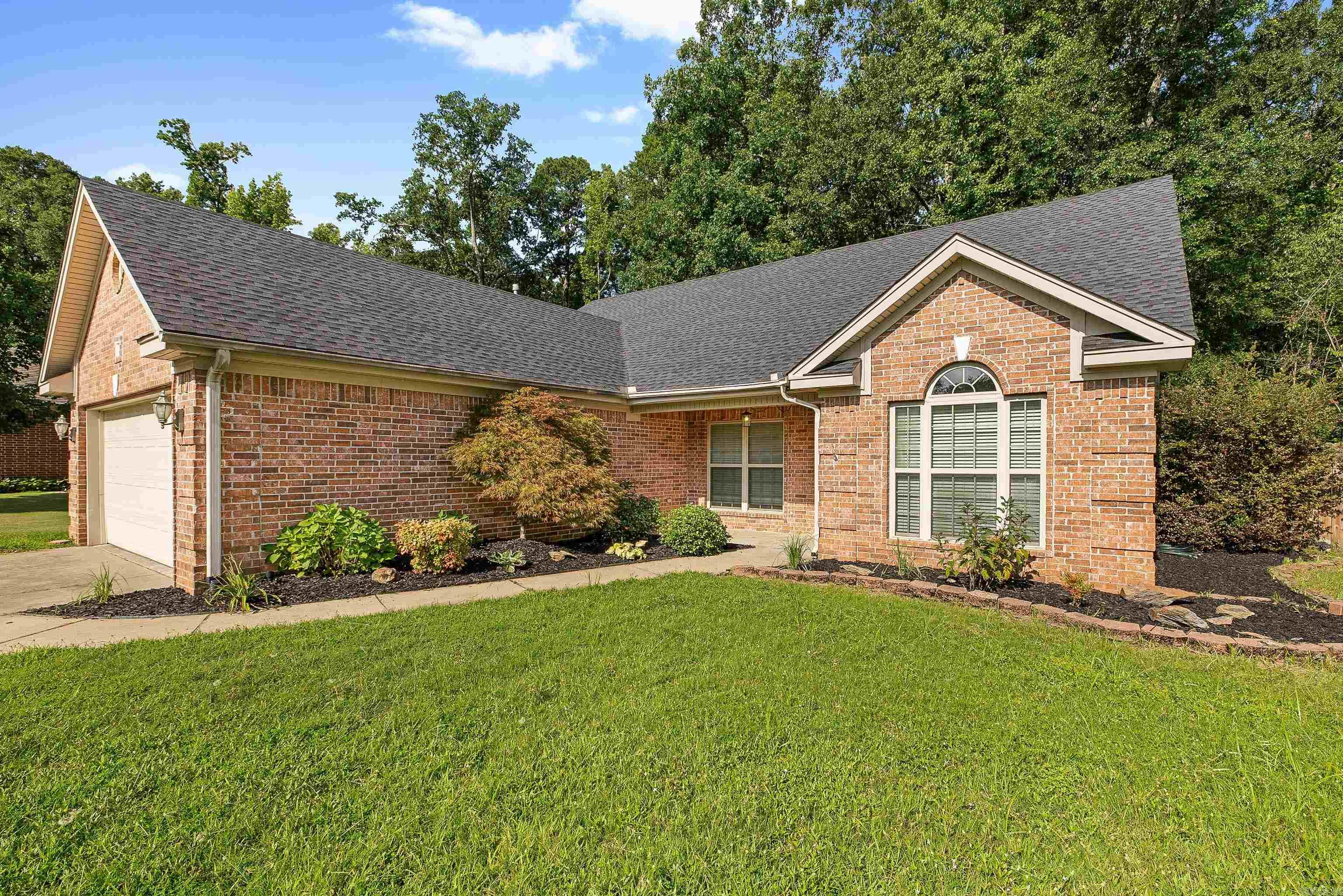 325 Madison Place  Benton, AR