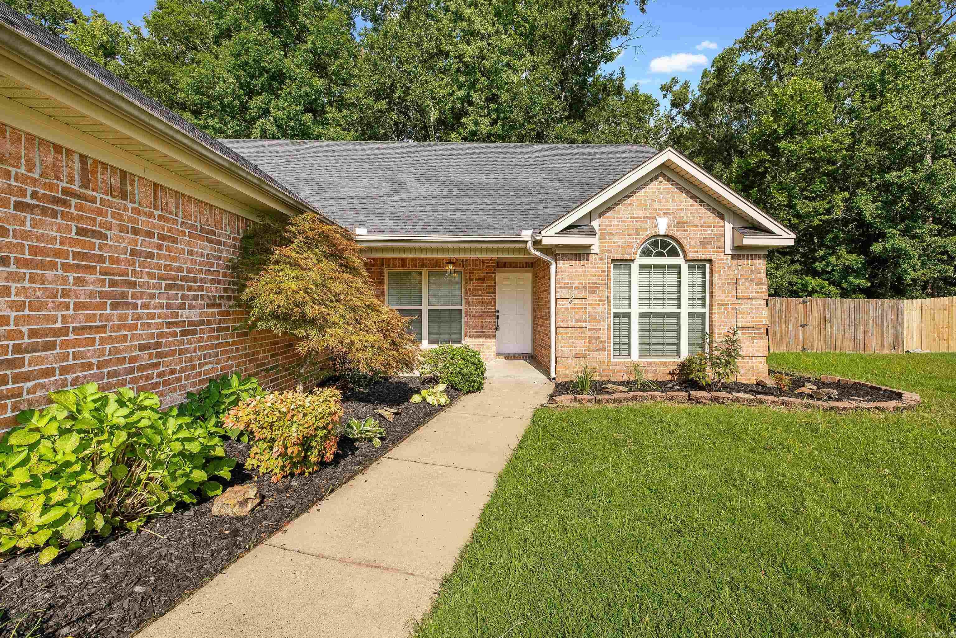 325 Madison Place  Benton, AR
