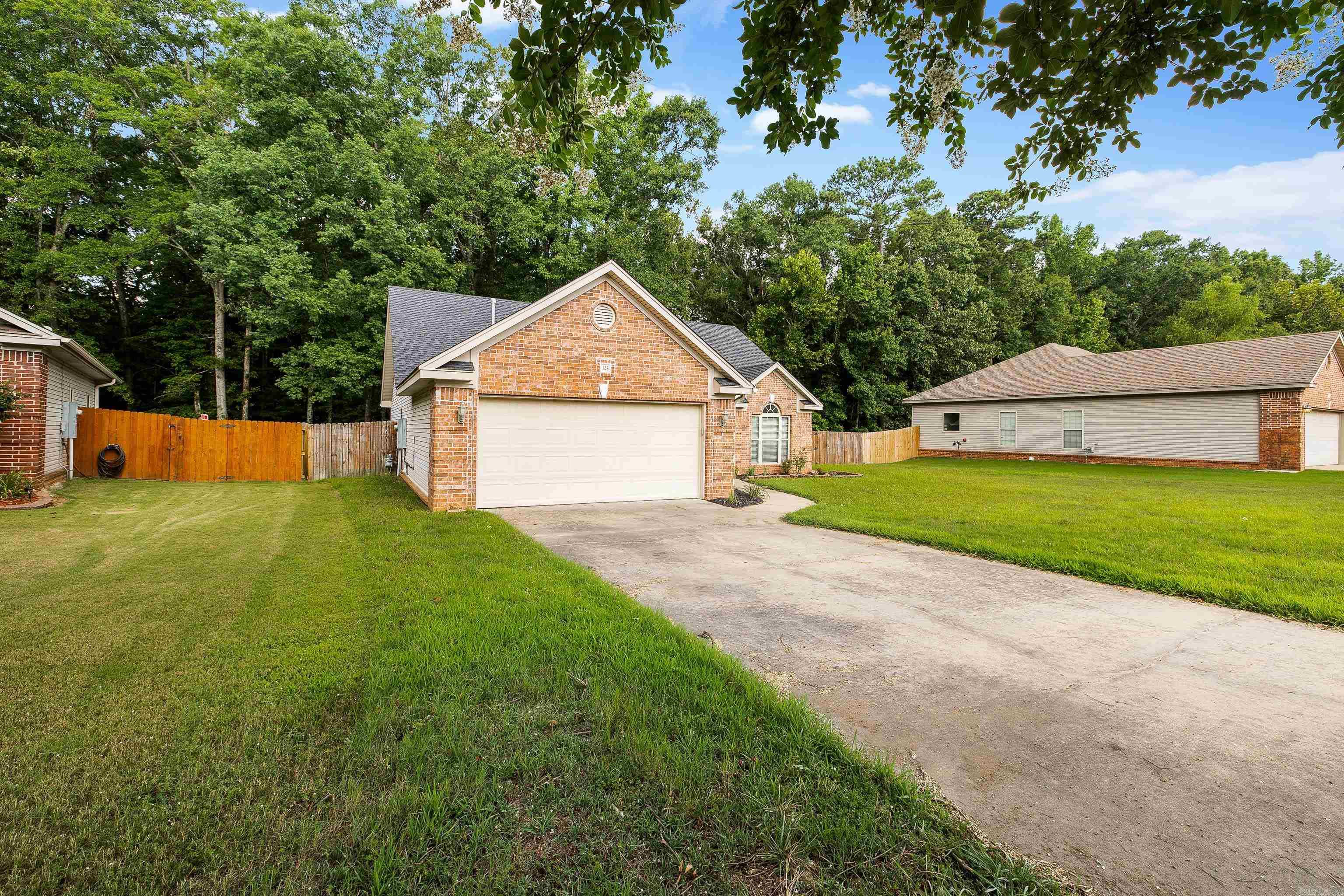 325 Madison Place  Benton, AR