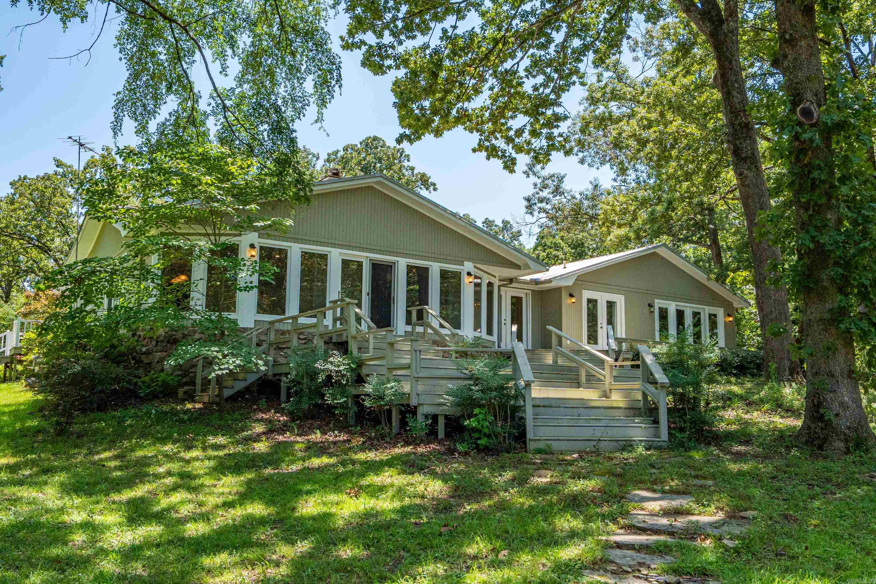 512  Beachview  Hot Springs, AR