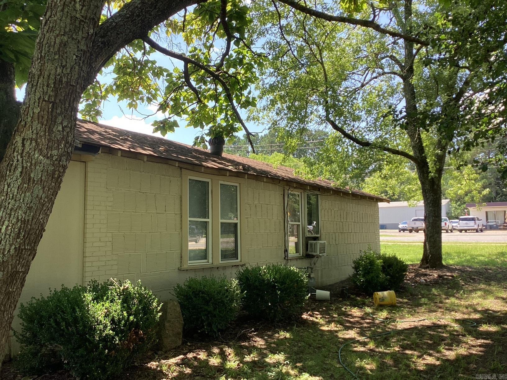 1021 Hwy 24  Prescott, AR