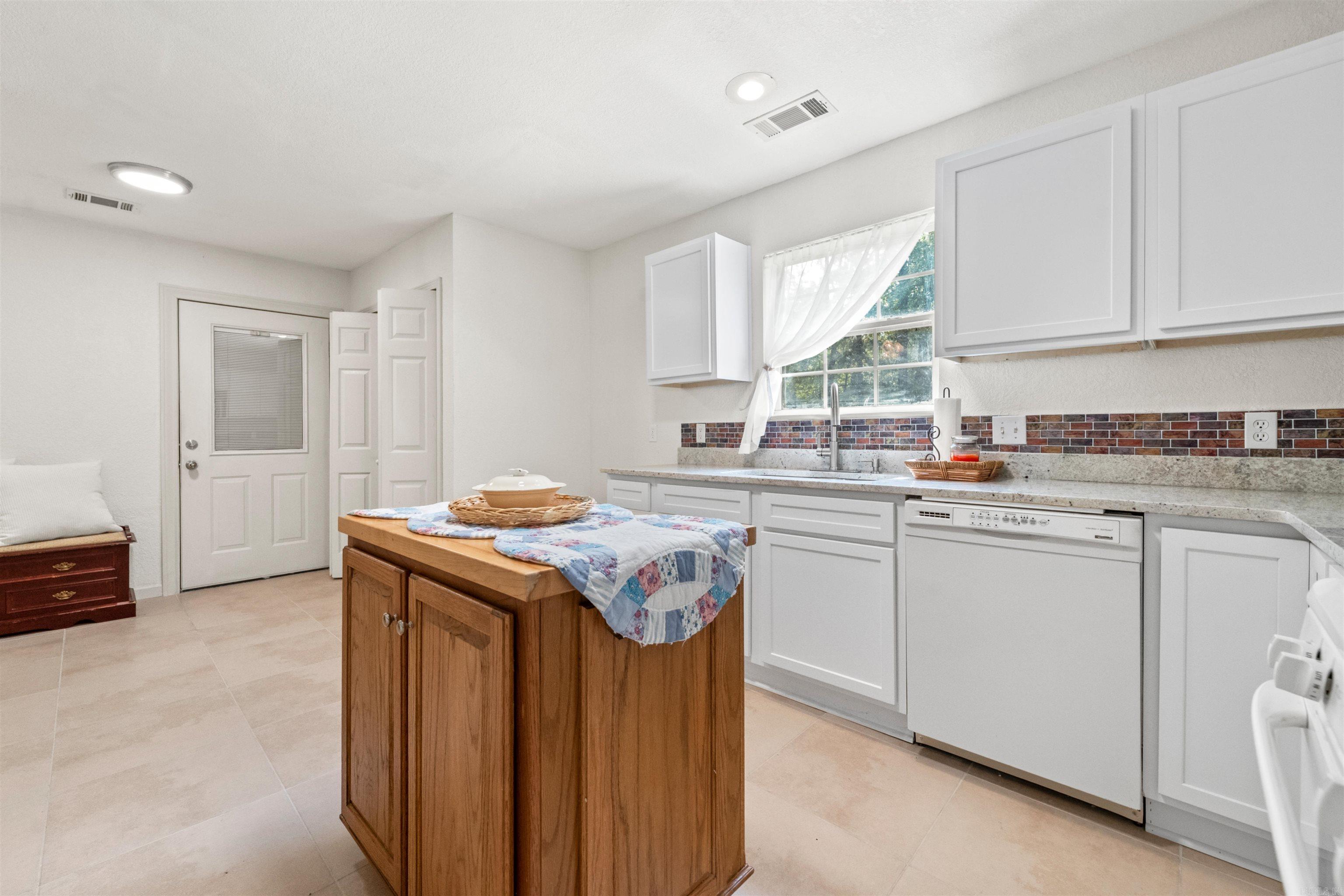 8416 Yellow Oak  Jacksonville, AR