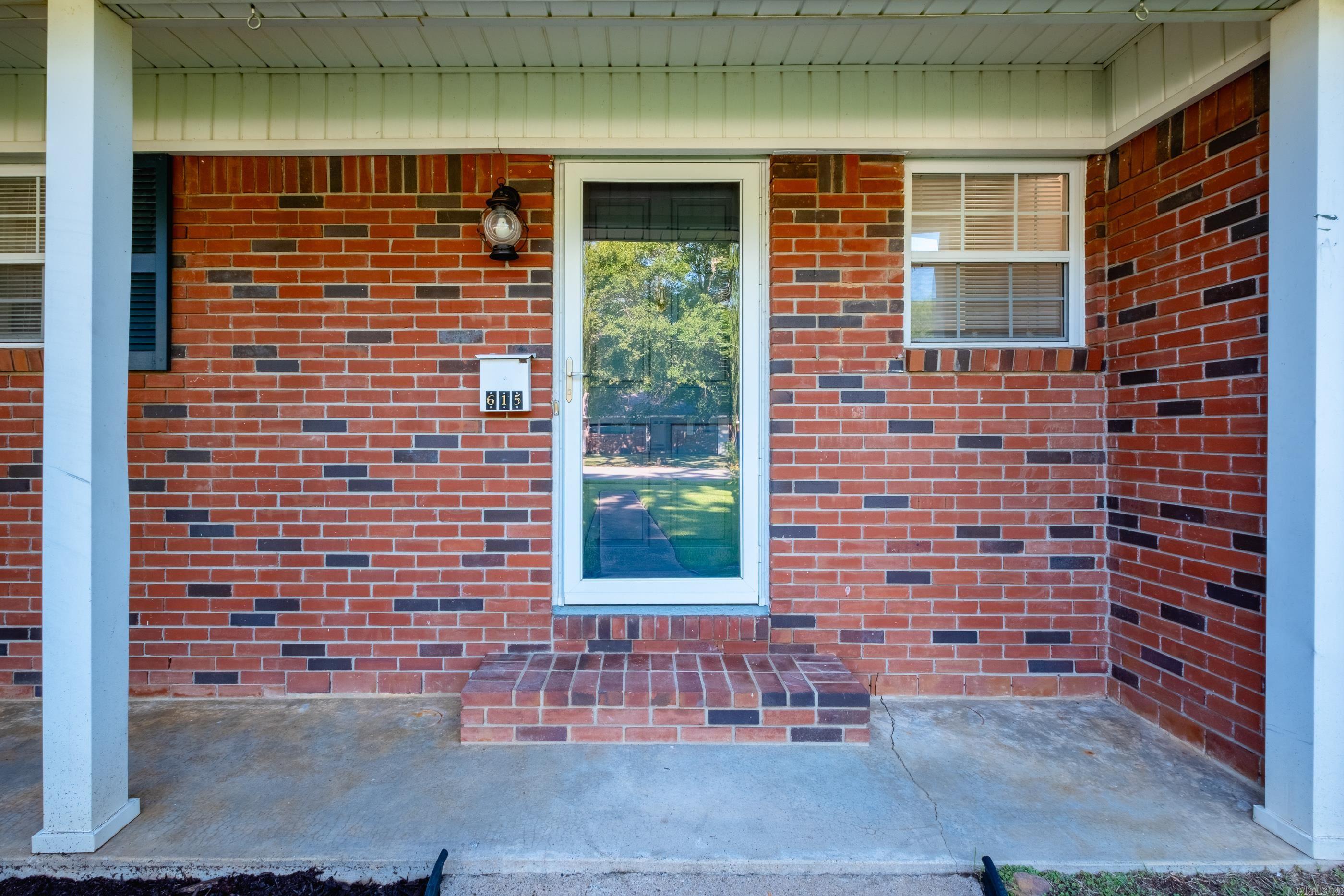 615 N Hughes Street  Little Rock, AR