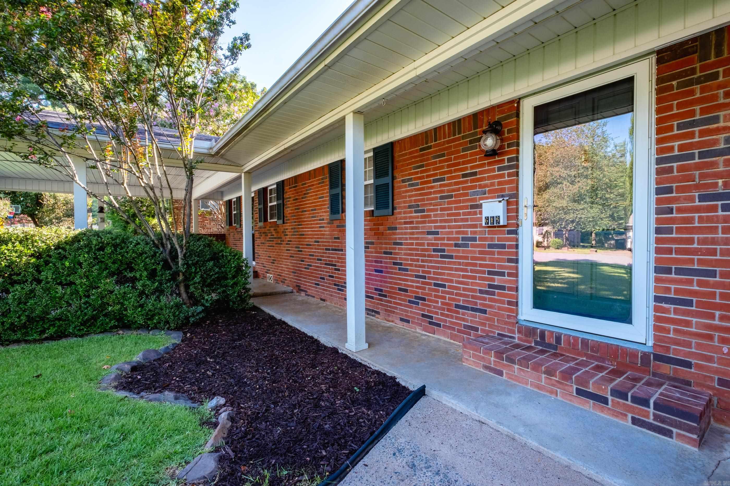 615 N Hughes Street  Little Rock, AR