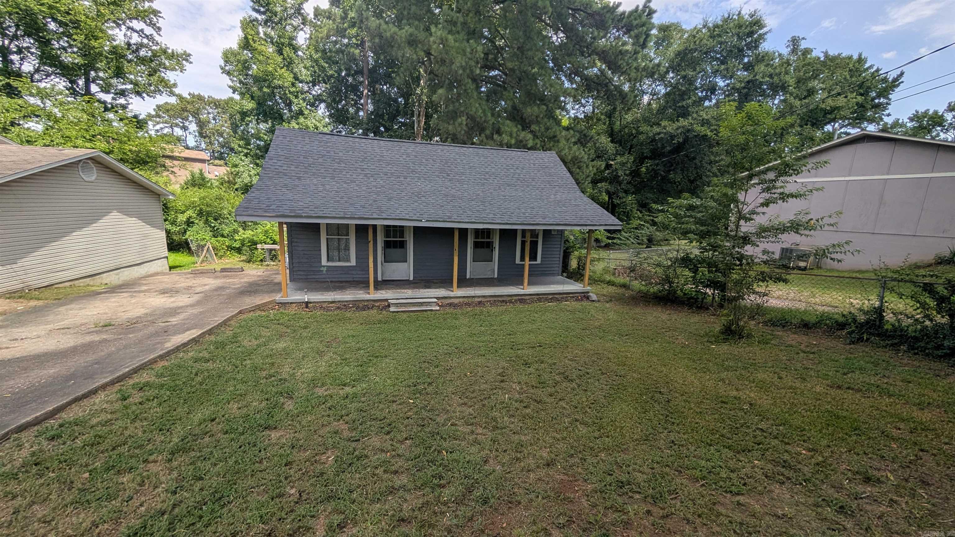 2115 Wright  Benton, AR