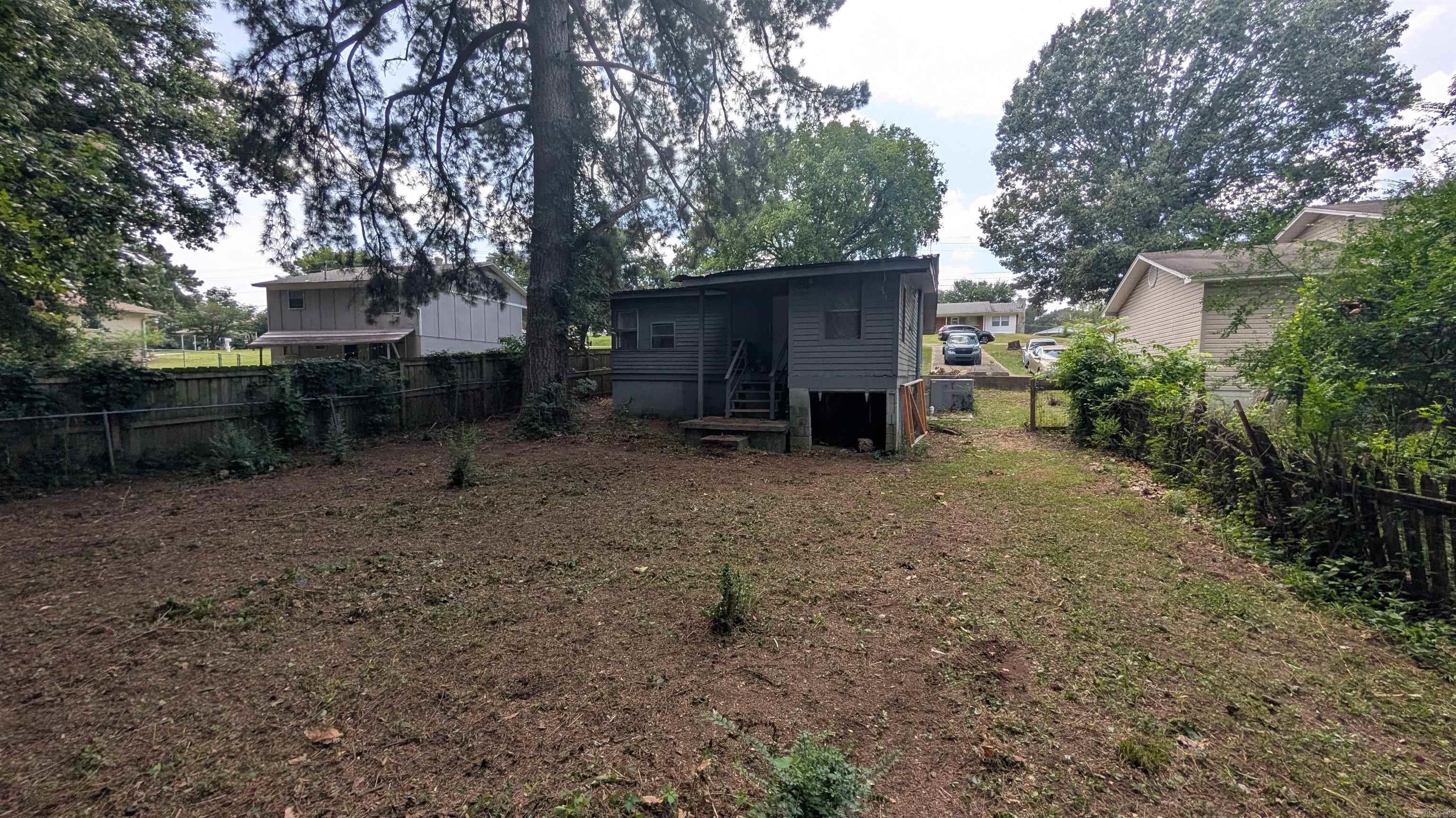 2115 Wright  Benton, AR