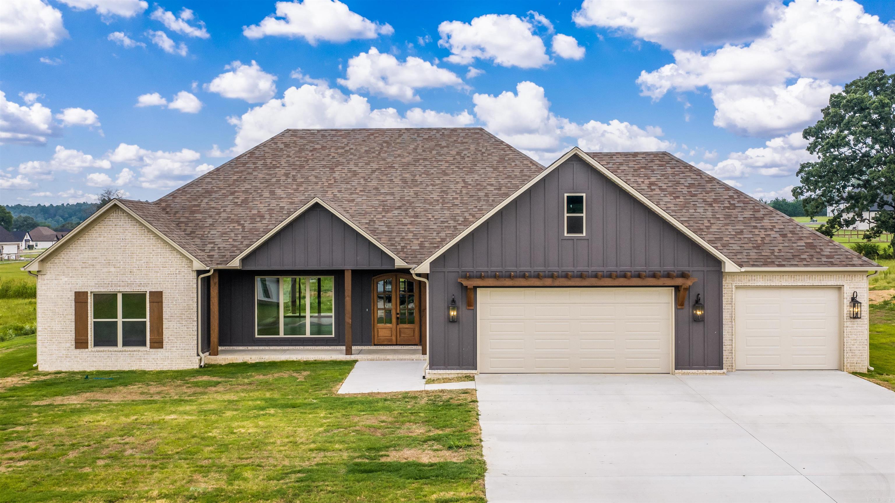 134  Republican Loop  Greenbrier, AR