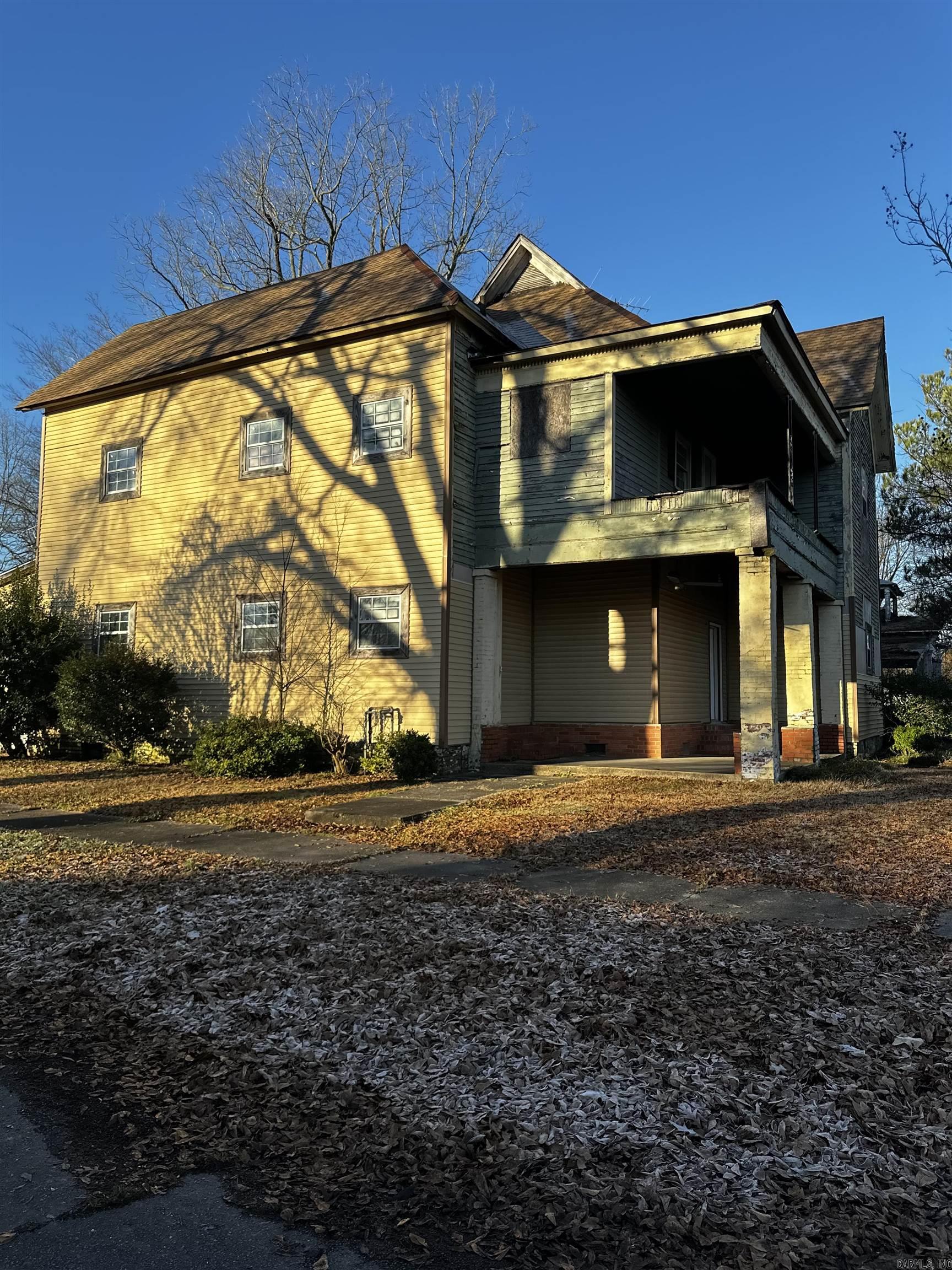 1502 W 2ND  Pine Bluff, AR