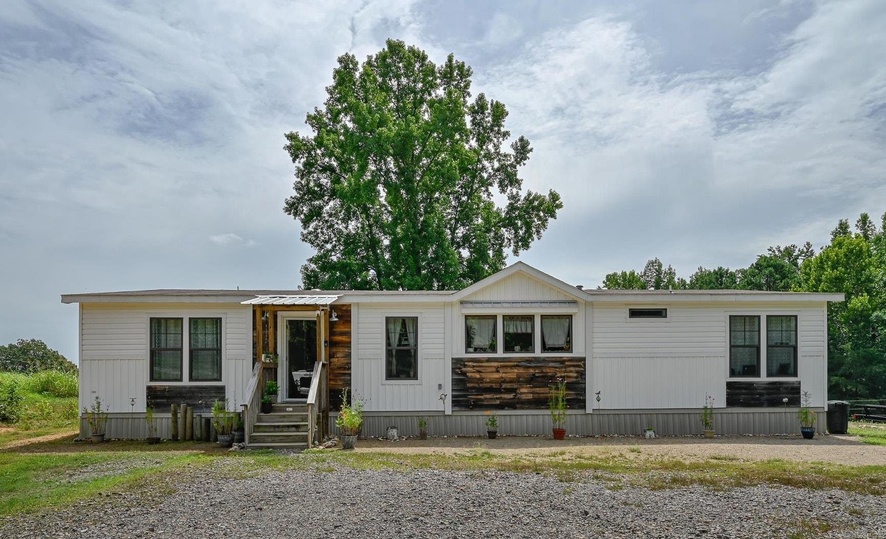 938 Ballpark Road  Mount Ida, AR