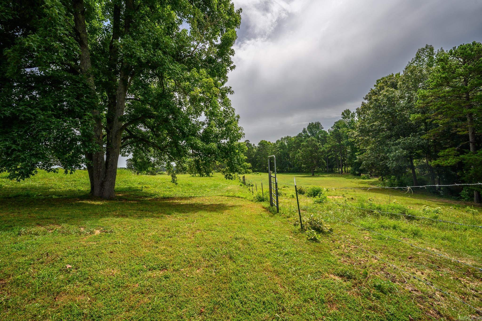 938 Ballpark Road  Mount Ida, AR