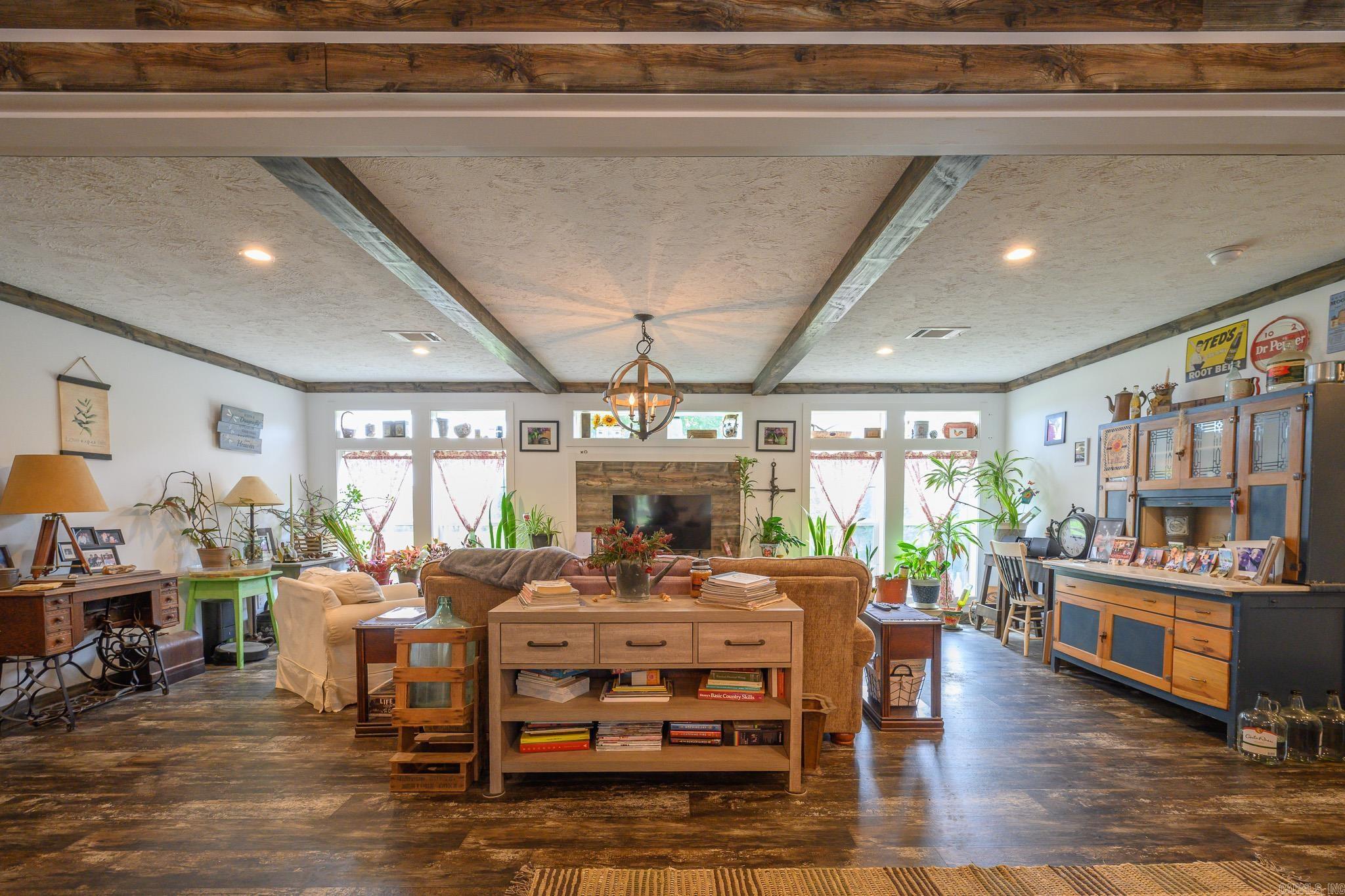 938 Ballpark Road  Mount Ida, AR