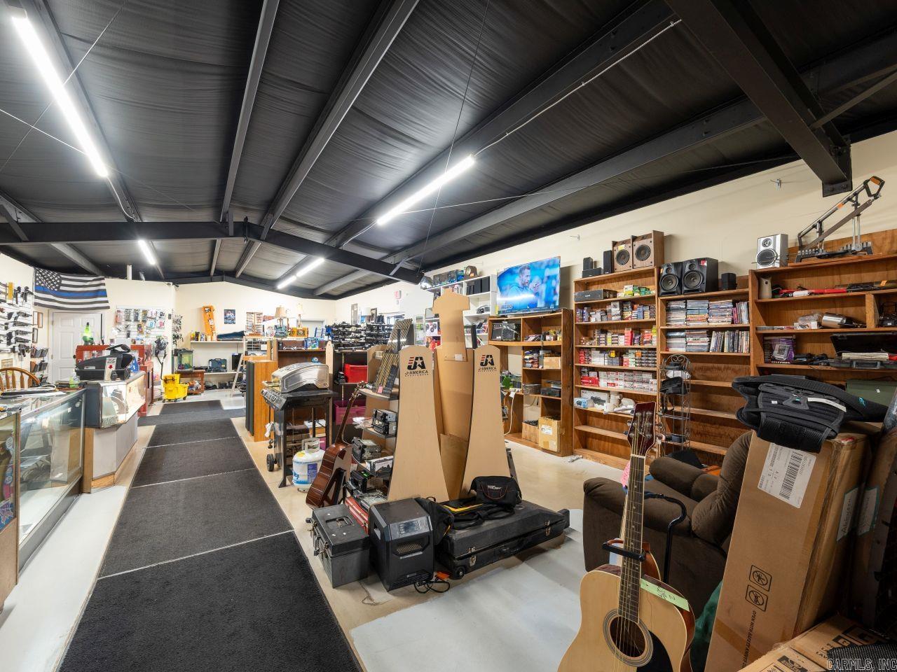 300 W Broadway  Morrilton, AR
