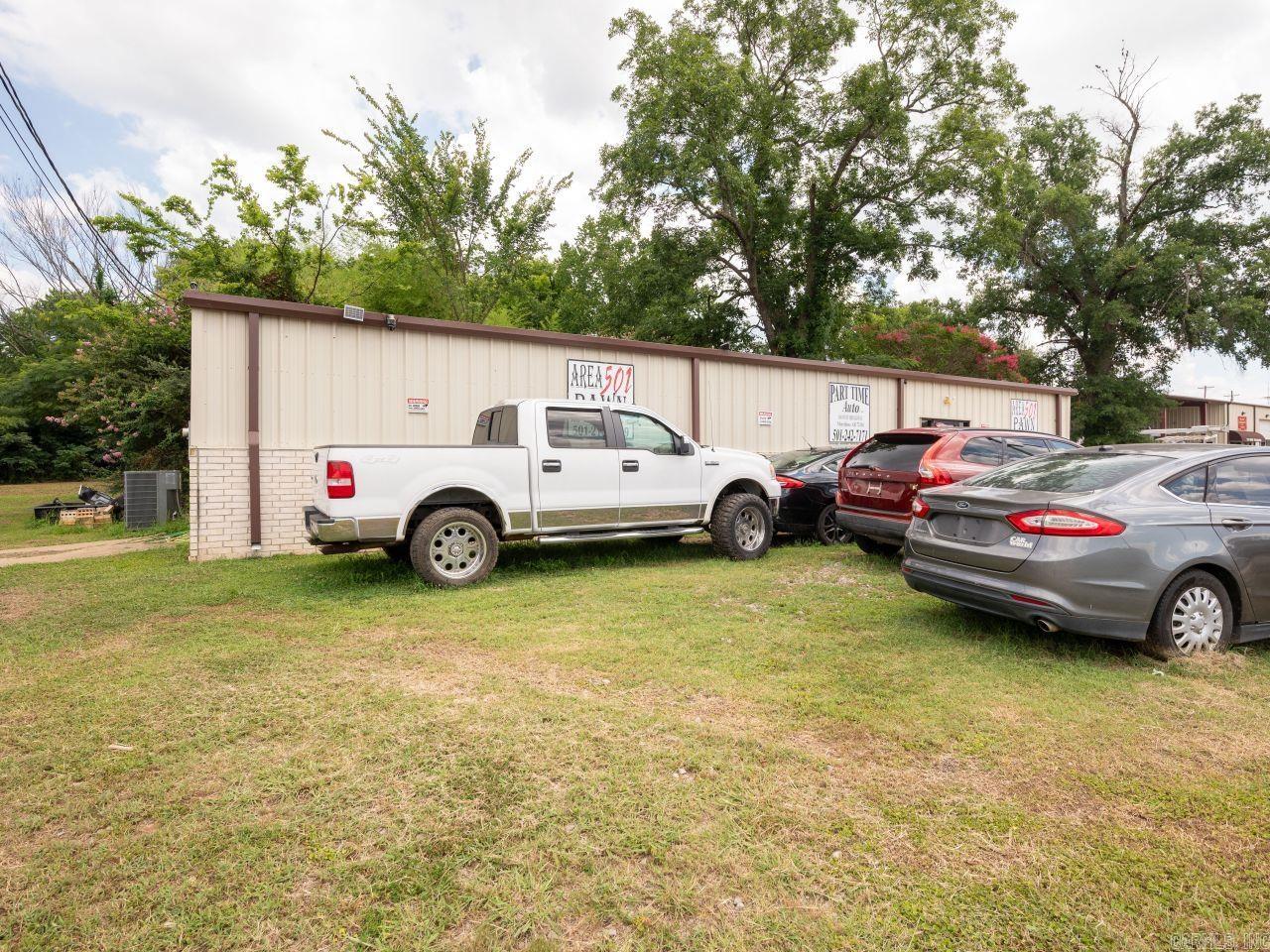 300 W Broadway  Morrilton, AR