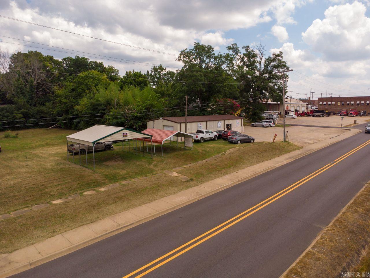 300 W Broadway  Morrilton, AR