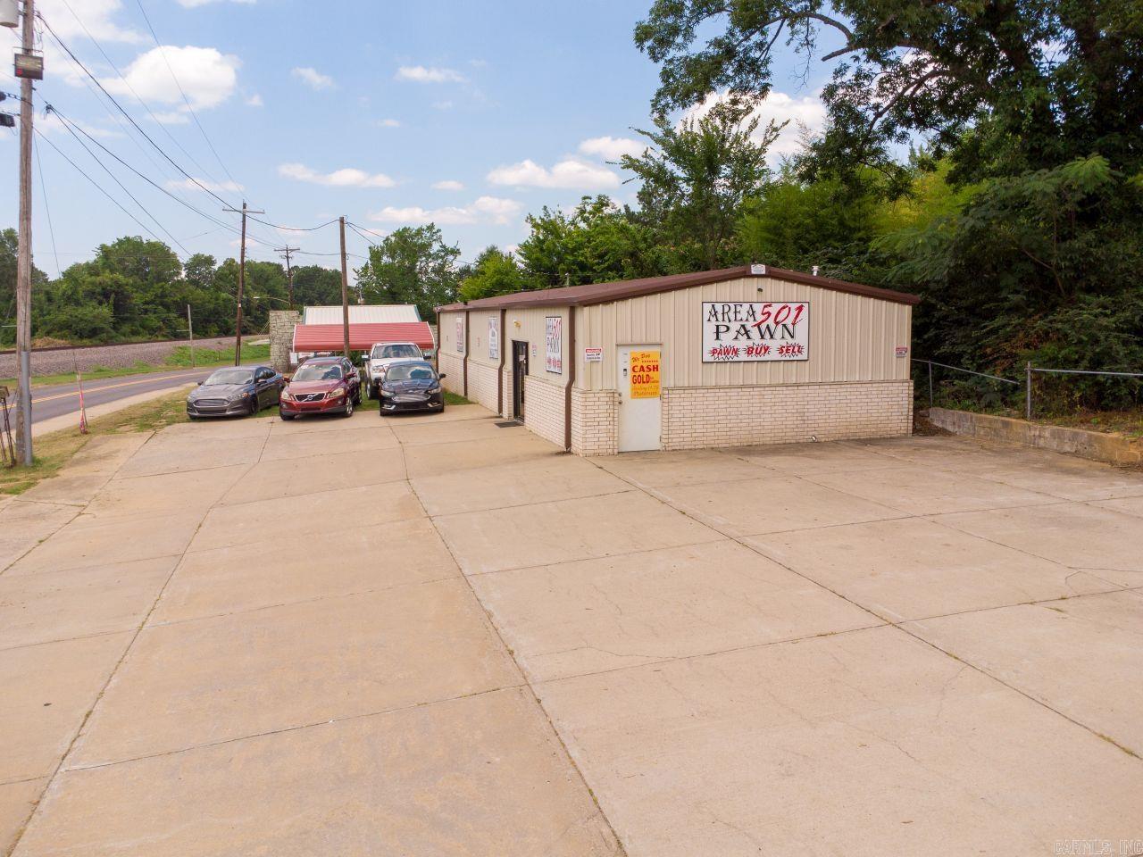 300 W Broadway  Morrilton, AR