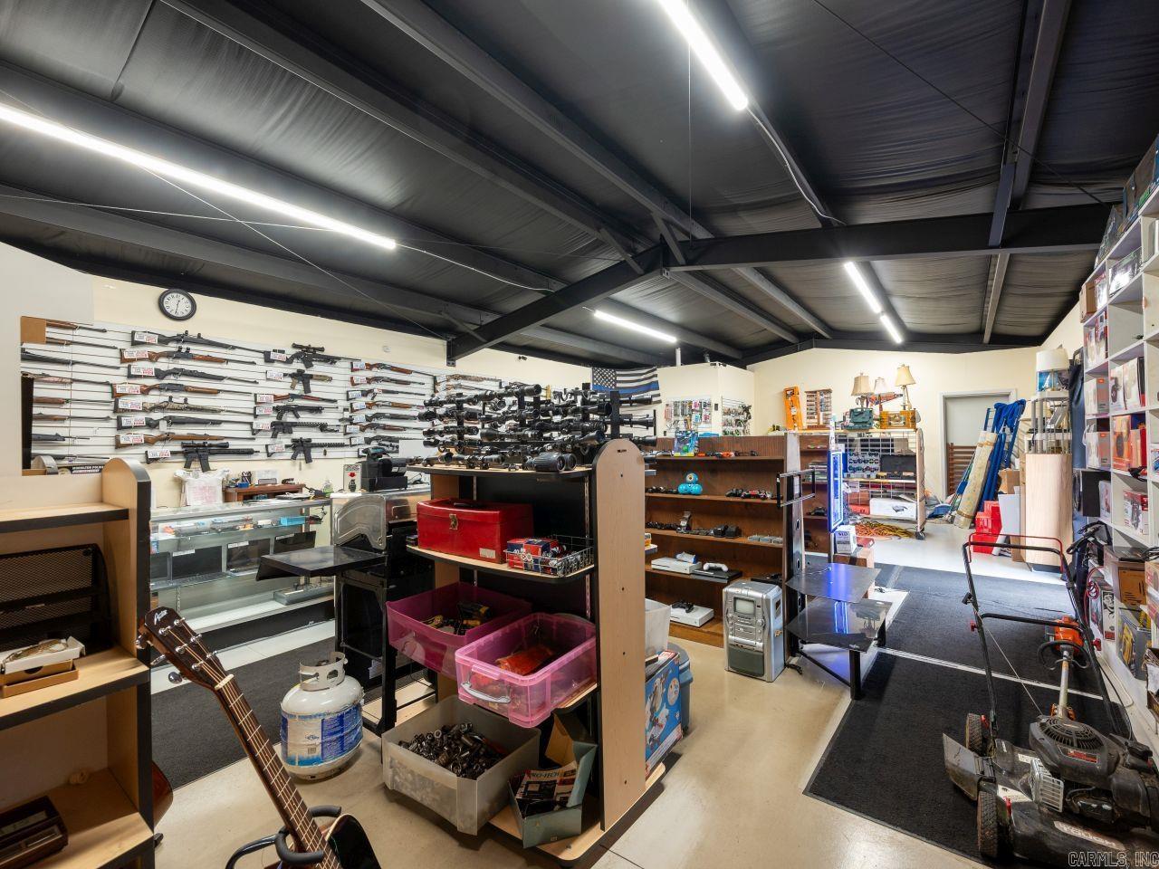 300 W Broadway  Morrilton, AR
