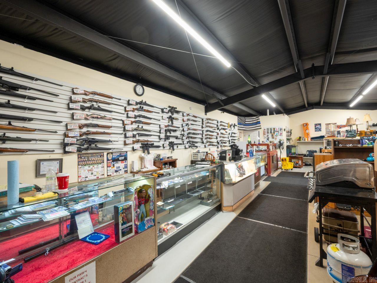 300 W Broadway  Morrilton, AR
