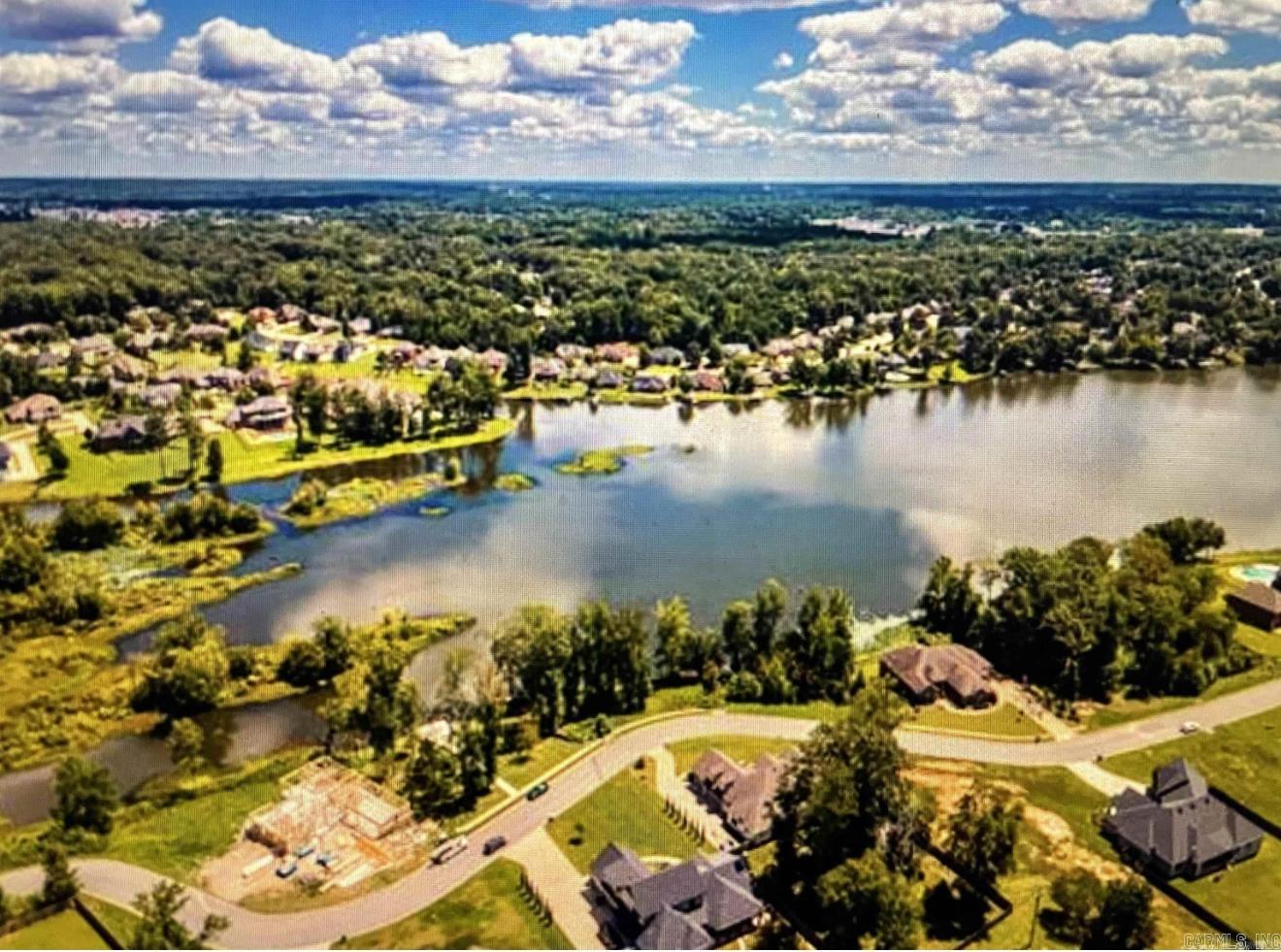 7542 S Shoreline  Benton, AR