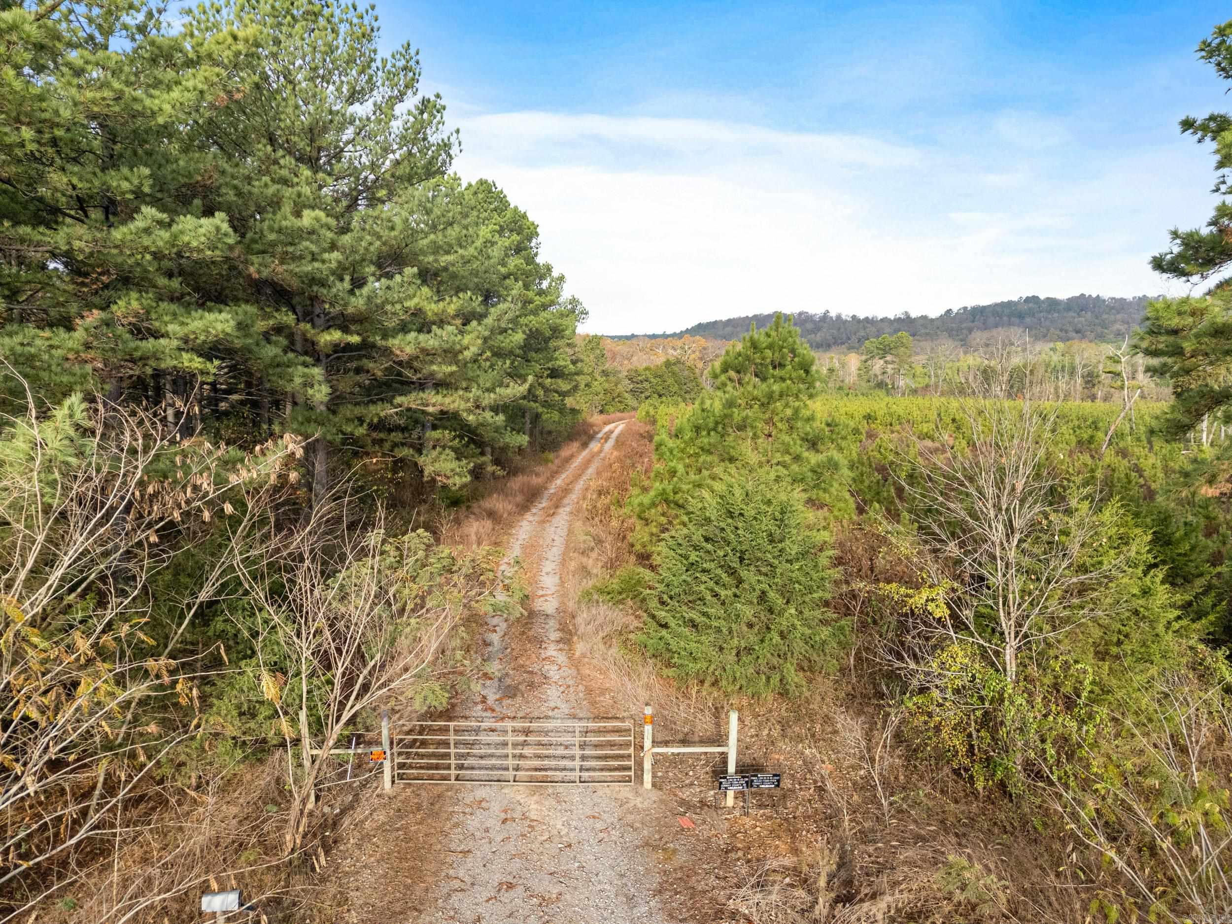 352 Sunset  Center Ridge, AR
