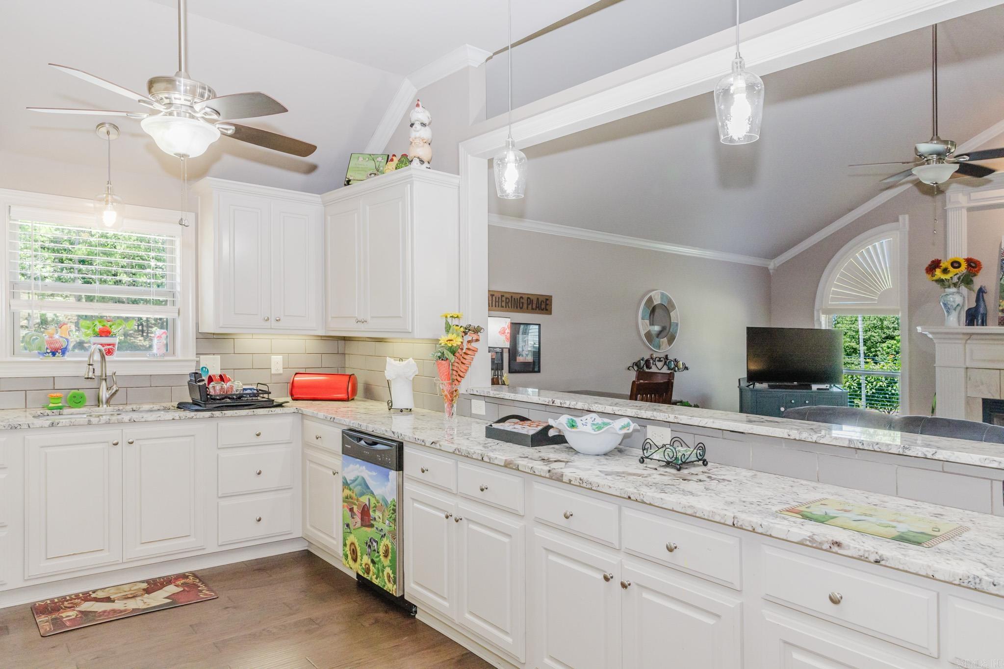 102 Majestic  Maumelle, AR