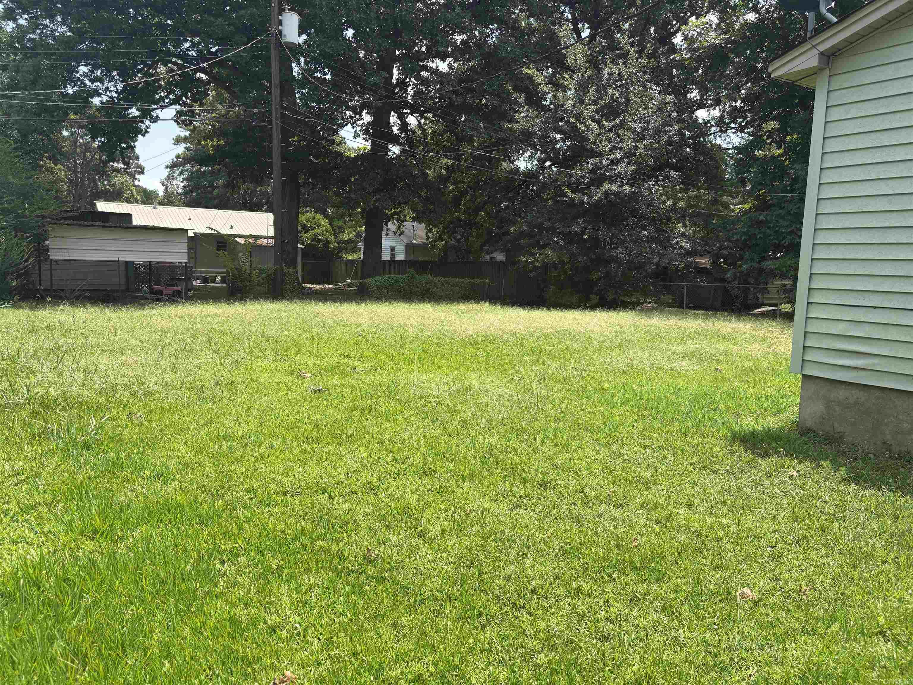 17 N Haley  Pine Bluff, AR